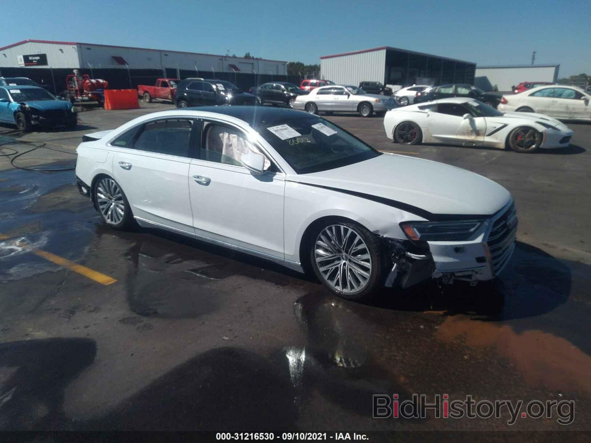 Photo WAU8DAF84KN003917 - AUDI A8 2019