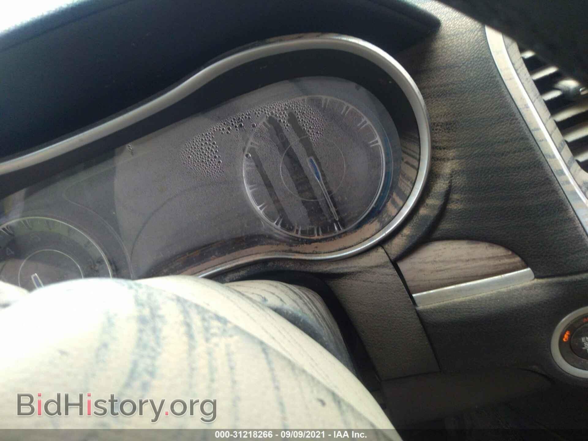 2017 CHRYSLER 300 - VIN: 2C3CCAPG2HH657455 - Фото 7