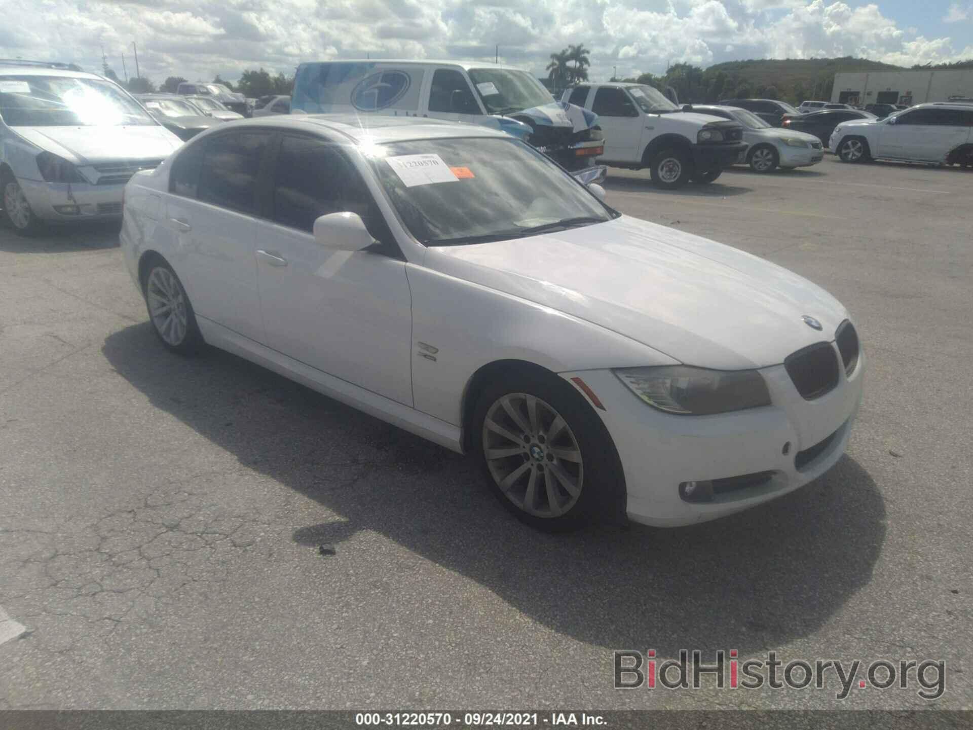 Photo WBAPK5C53BA660749 - BMW 3 SERIES 2011