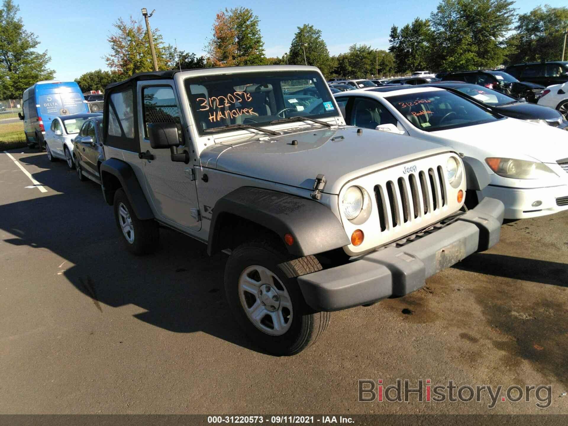 Photo 1J4FA24187L110903 - JEEP WRANGLER 2007