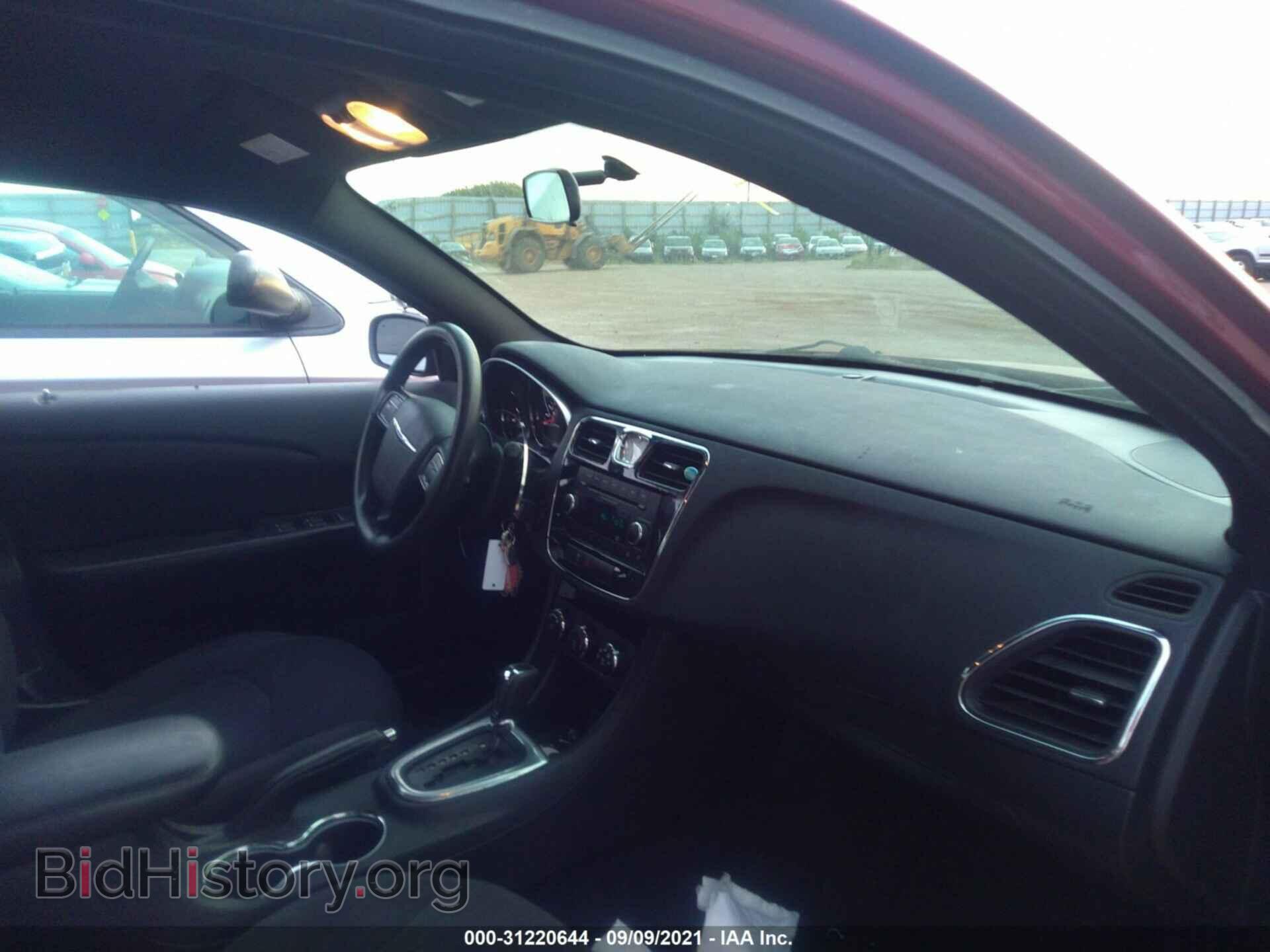 2013 CHRYSLER 200 - VIN: 1C3CCBAB5DN646535 - Фото 5