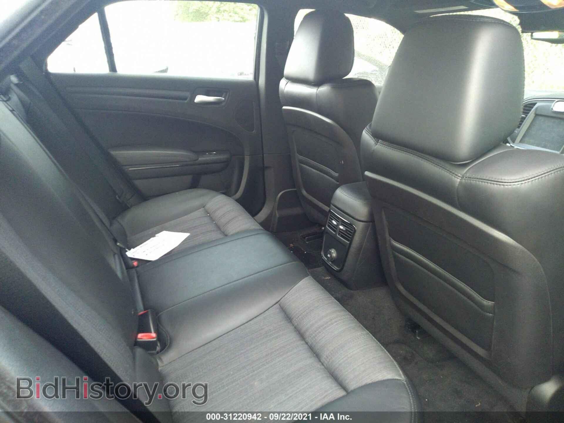2013 CHRYSLER 300 - VIN: 2C3CCAGG7DH590197 - Фото 8