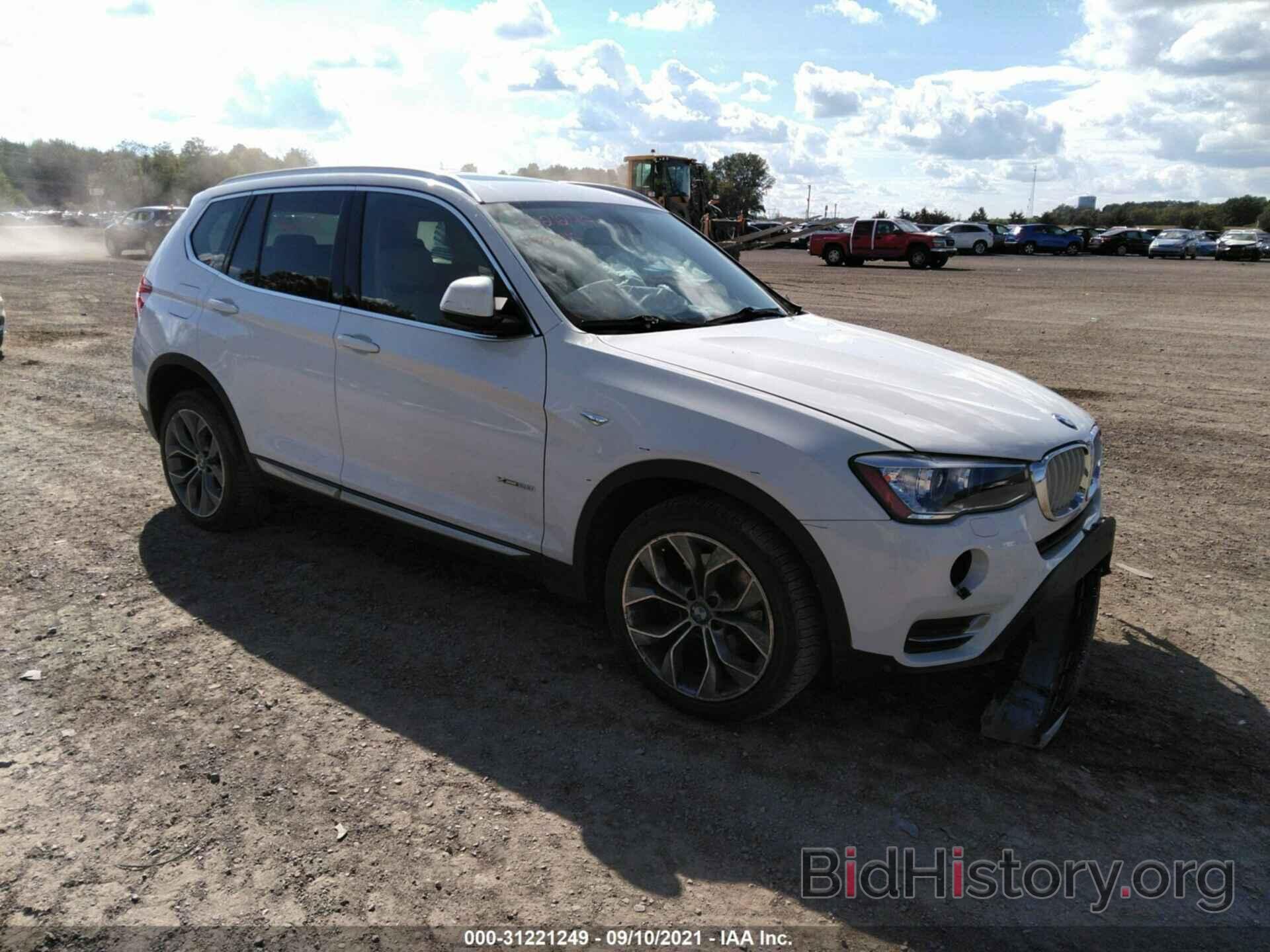 Photo 5UXWX9C56F0D49420 - BMW X3 2015