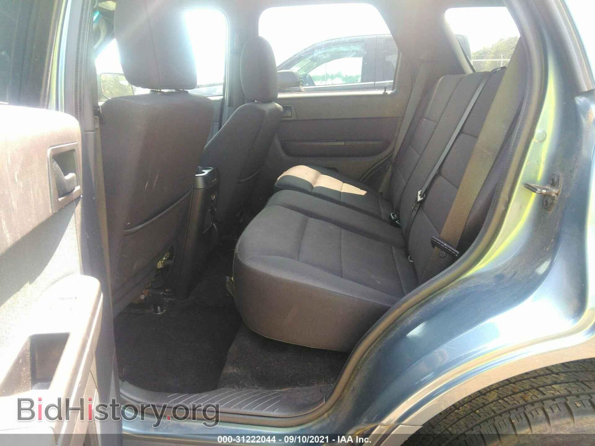 2011 FORD ESCAPE - VIN: 1FMCU0DG3BKB51068 - Фото 8