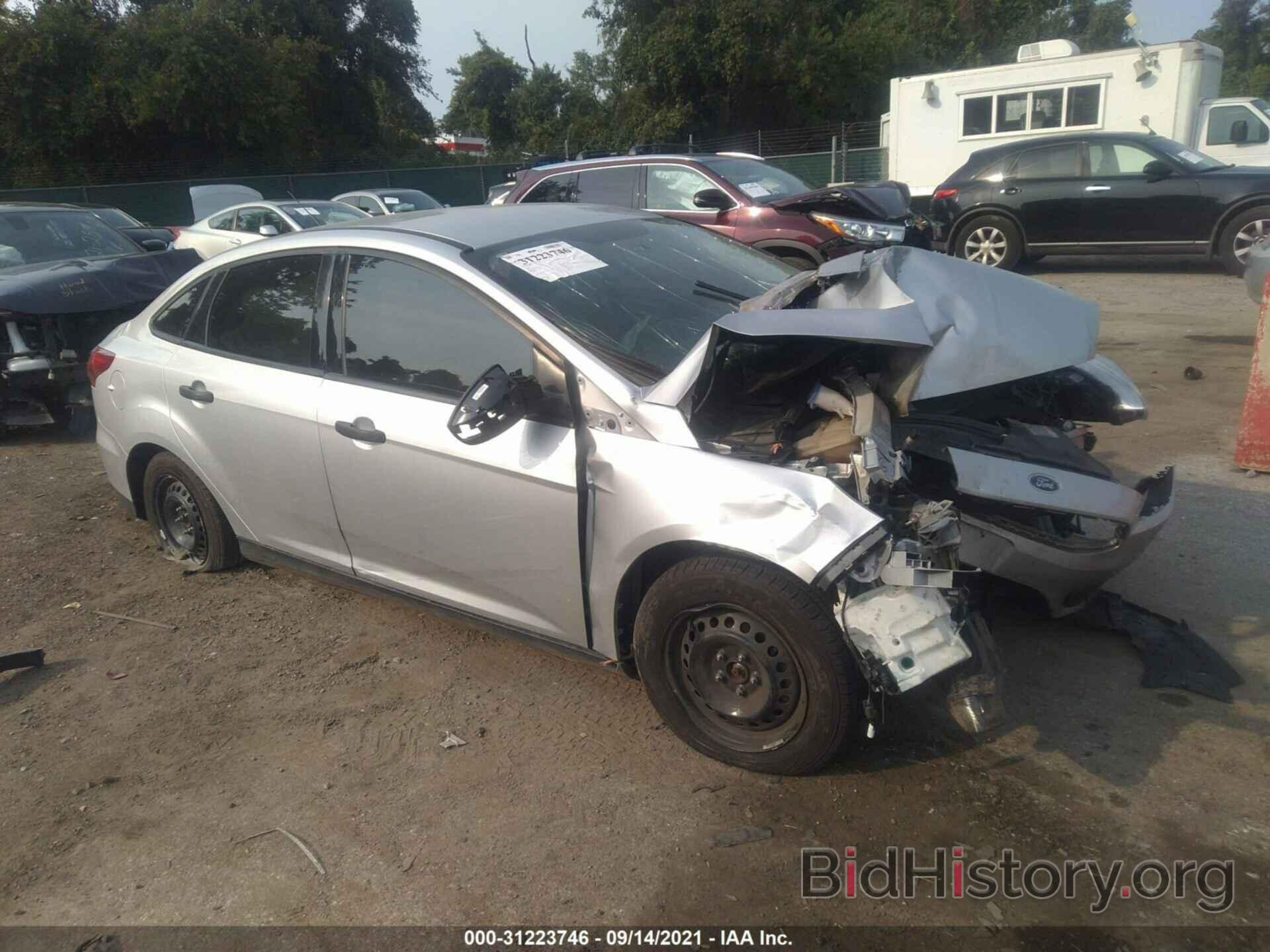 Photo 1FADP3E29JL300294 - FORD FOCUS 2018