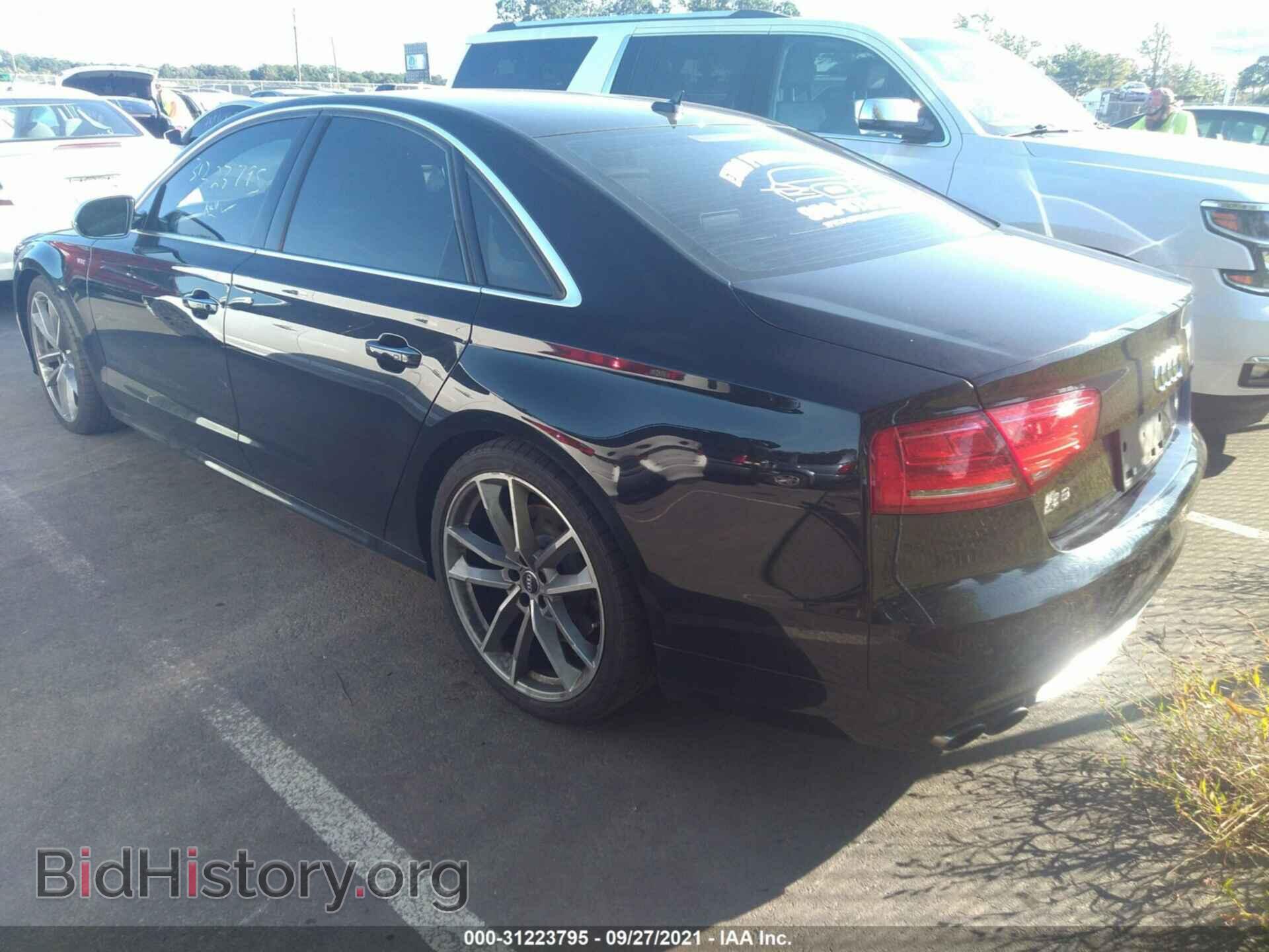 2013 AUDI S8 - VIN: WAUD2AFD5DN010735 - Фото 3