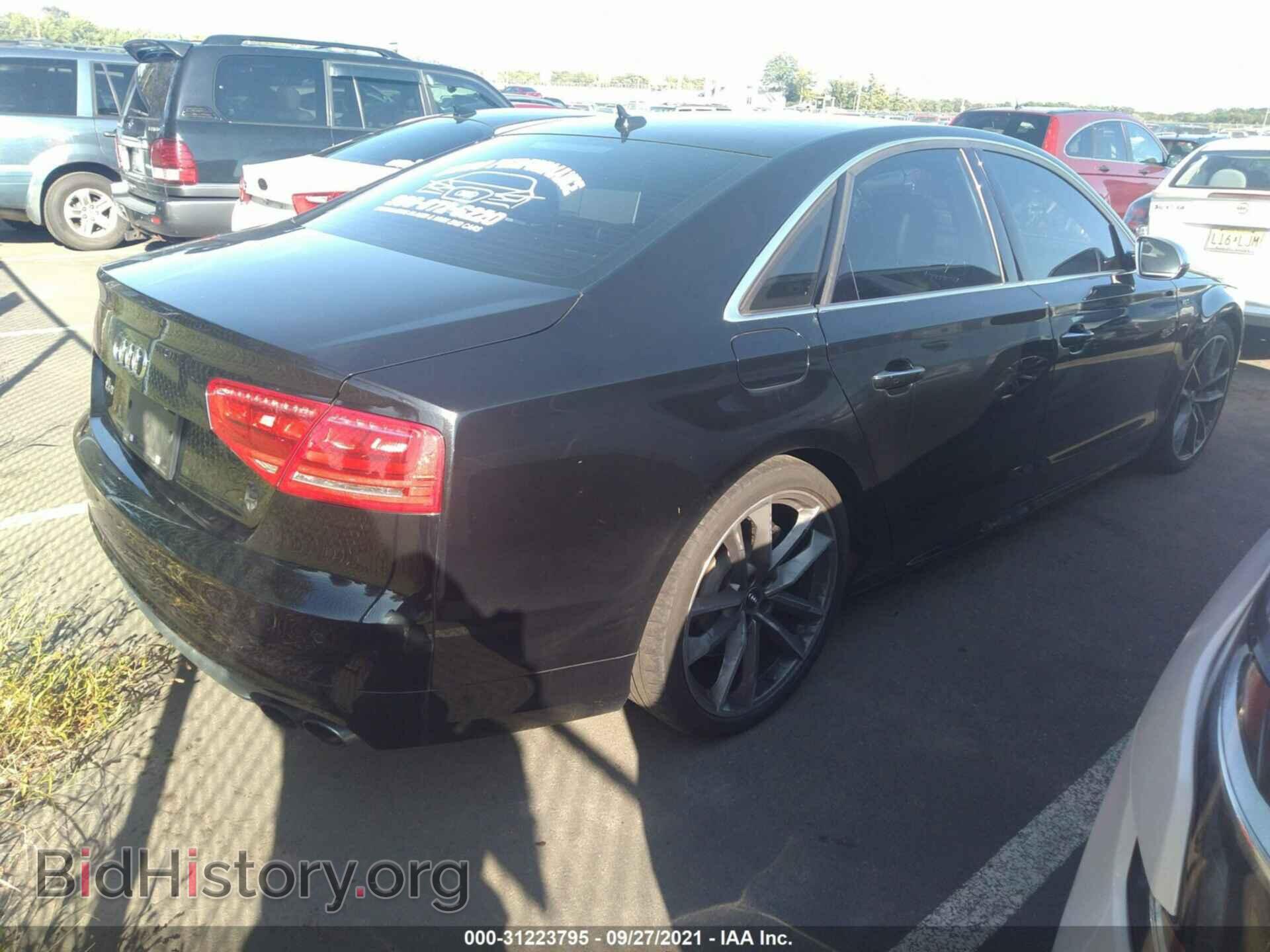 2013 AUDI S8 - VIN: WAUD2AFD5DN010735 - Фото 4
