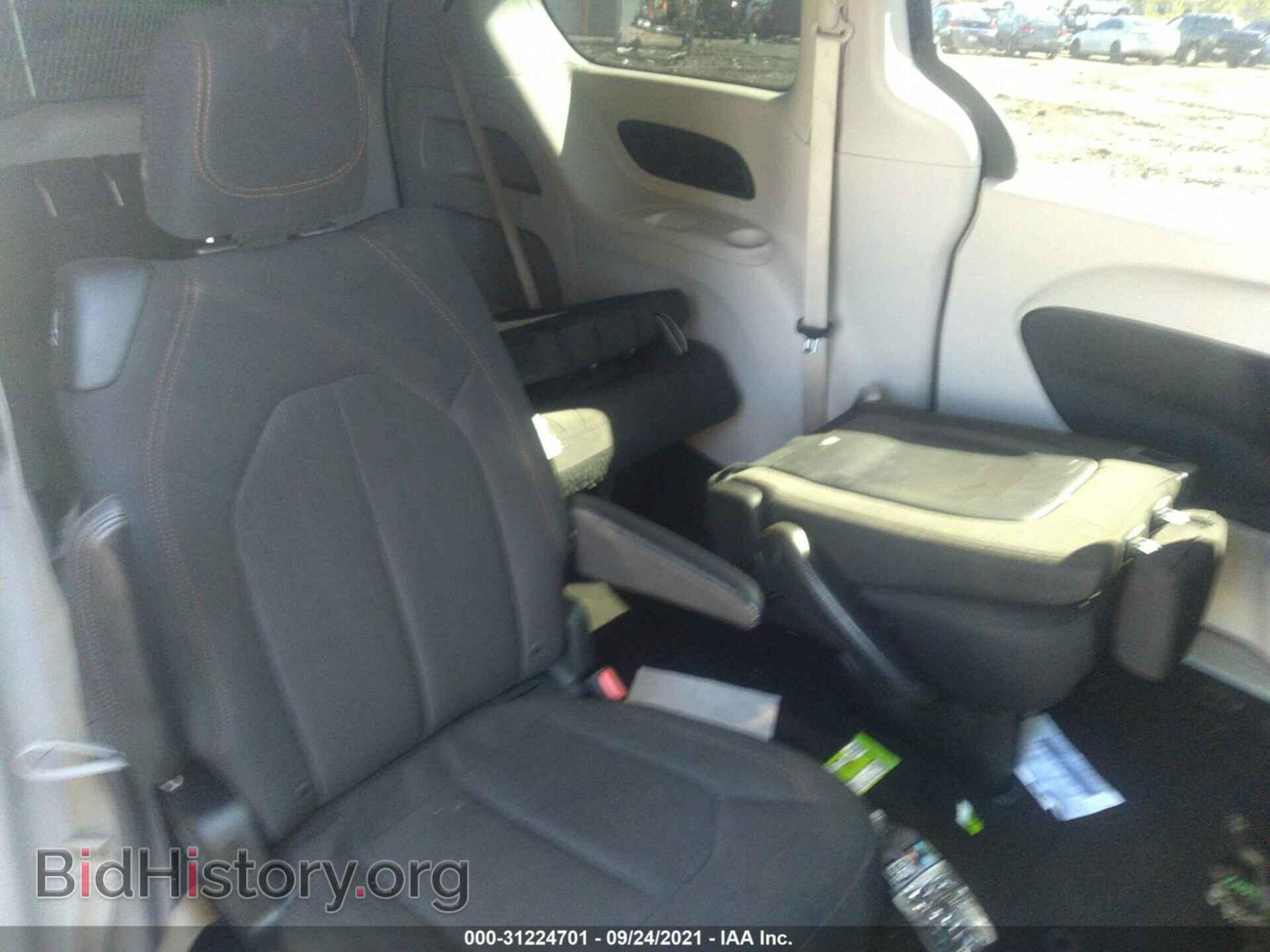 2017 CHRYSLER PACIFICA - VIN: 2C4RC1CG6HR503045 - Photo 8