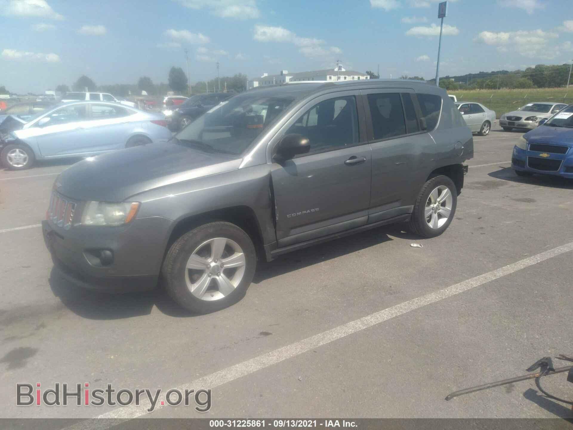 2011 JEEP COMPASS - VIN: 1J4NT1FB3BD287058 - Photo 2