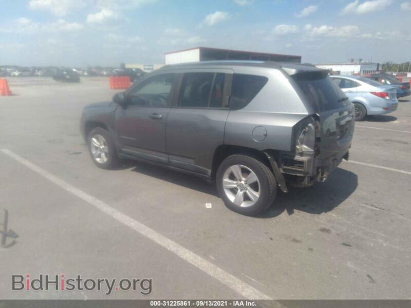 2011 Jeep COMPASS (VIN 1J4NT1FB3BD287058) — photo 3 of 11