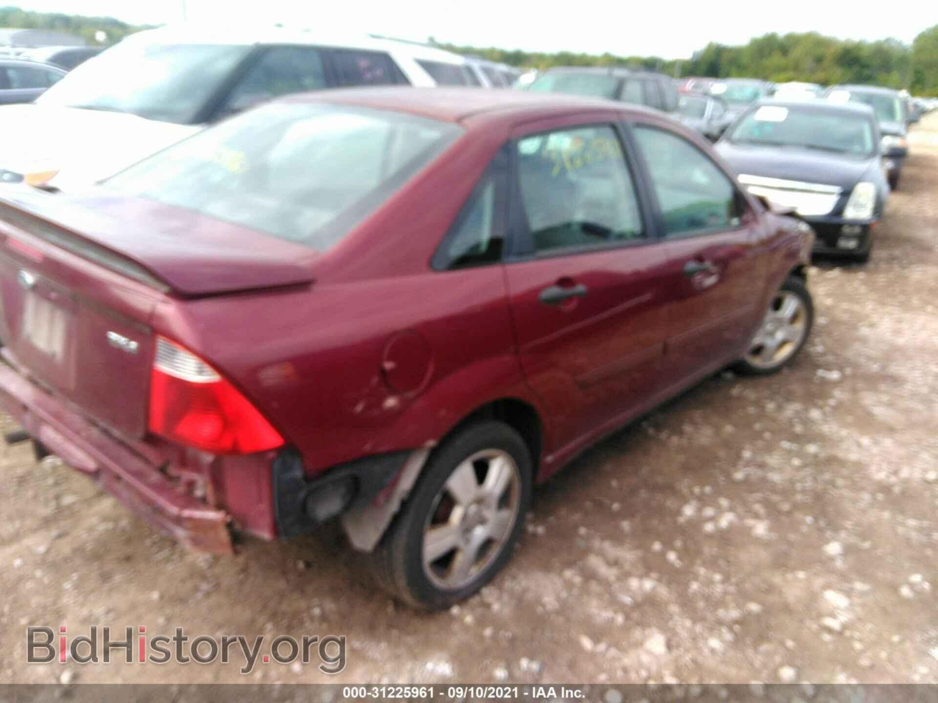 2006 FORD FOCUS - VIN: 1FAFP34N06W107364 - Фото 4