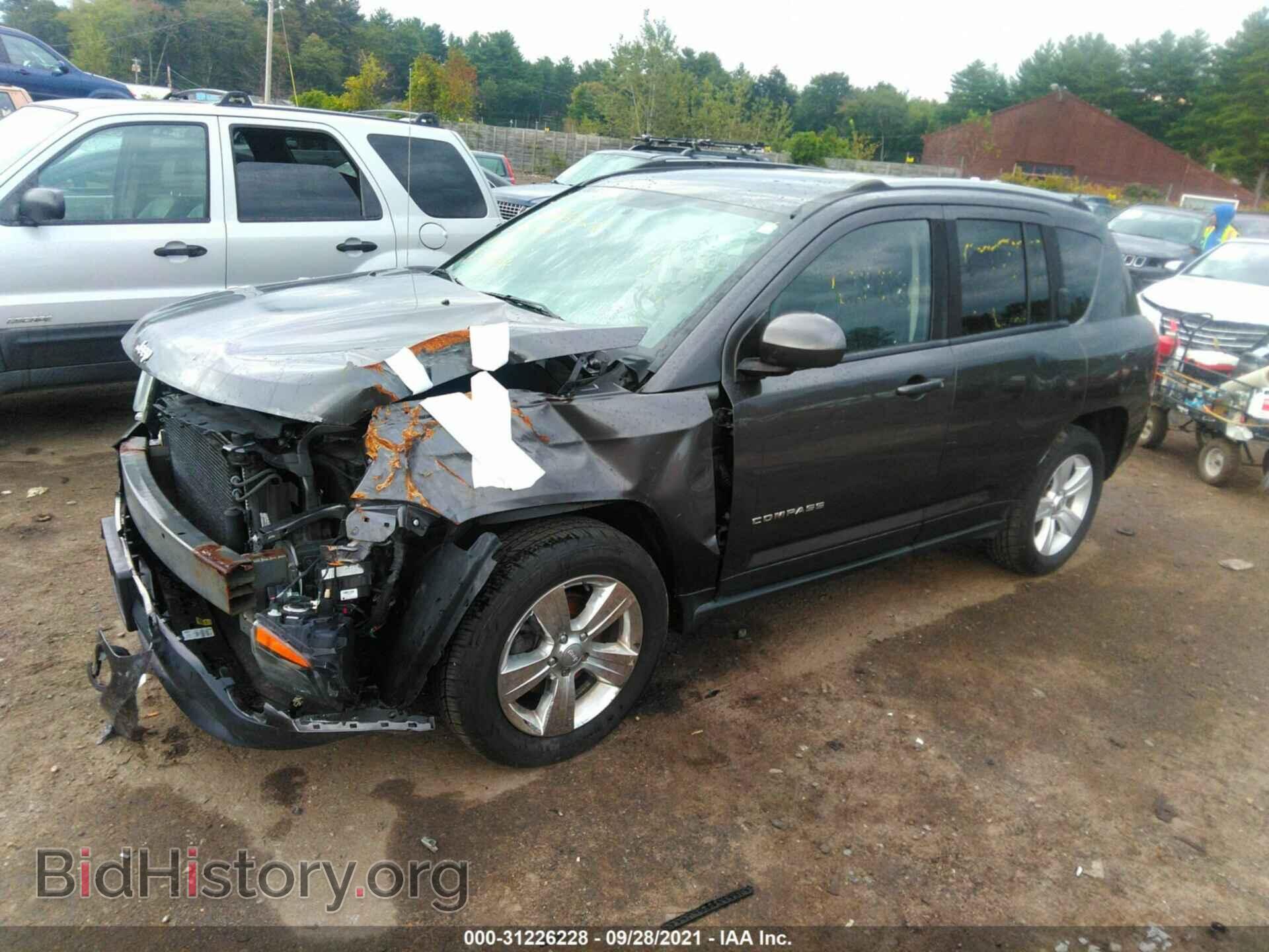 2015 JEEP COMPASS - VIN: 1C4NJDEB5FD366316 - Photo 2
