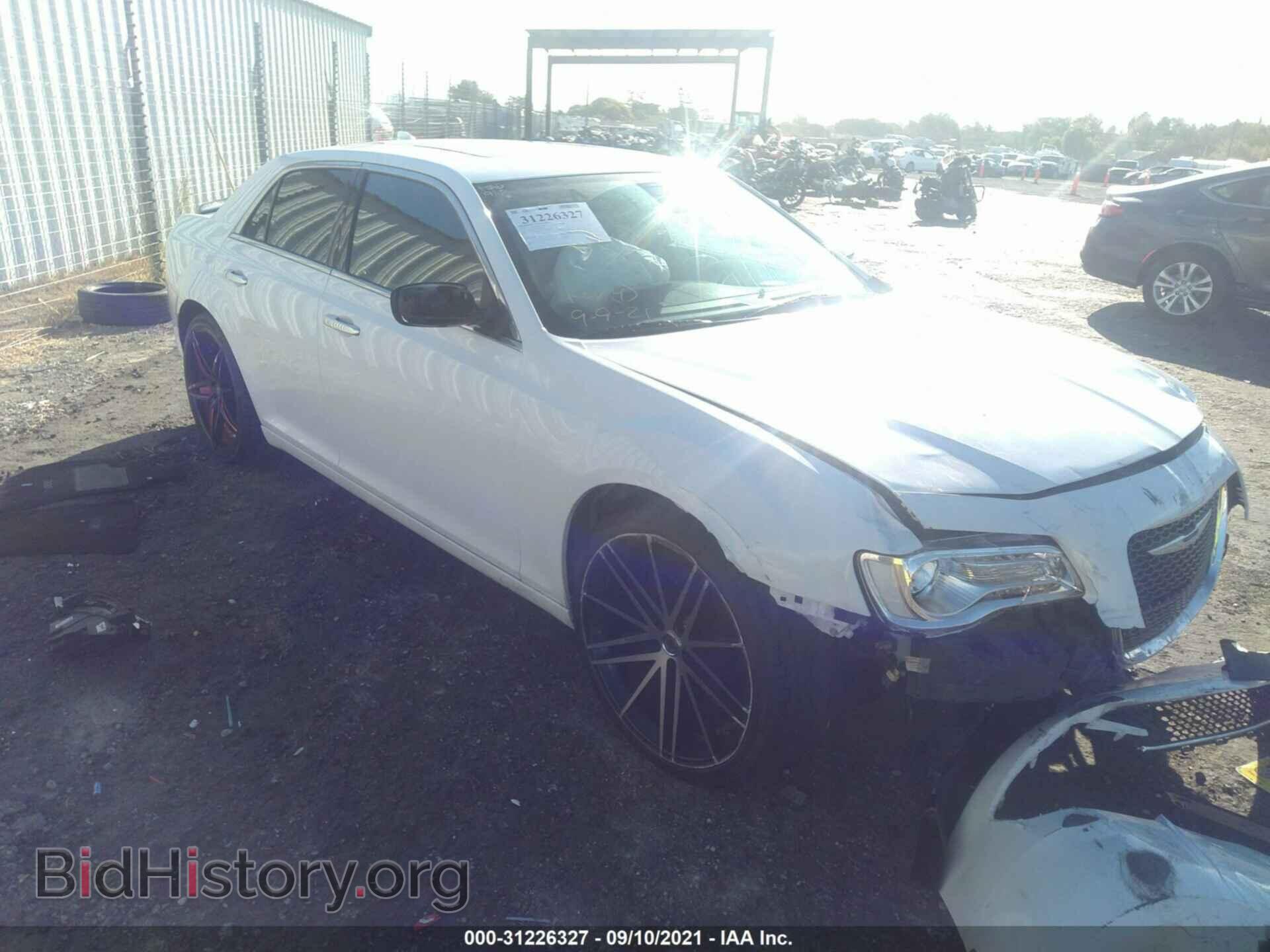 Фотография 2C3CCAEG5GH151765 - CHRYSLER 300 2016