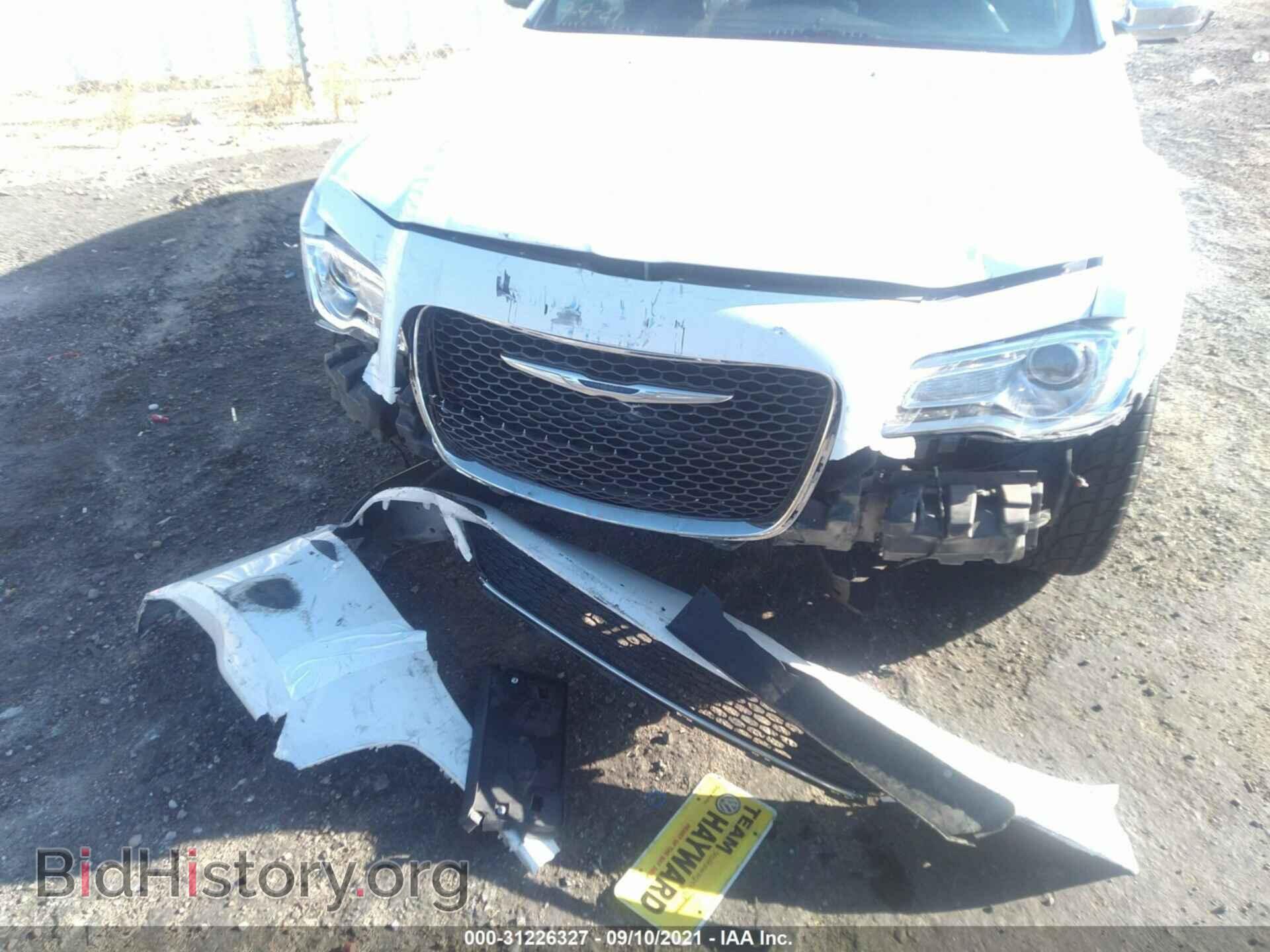 2016 CHRYSLER 300 - VIN: 2C3CCAEG5GH151765 - Фото 6