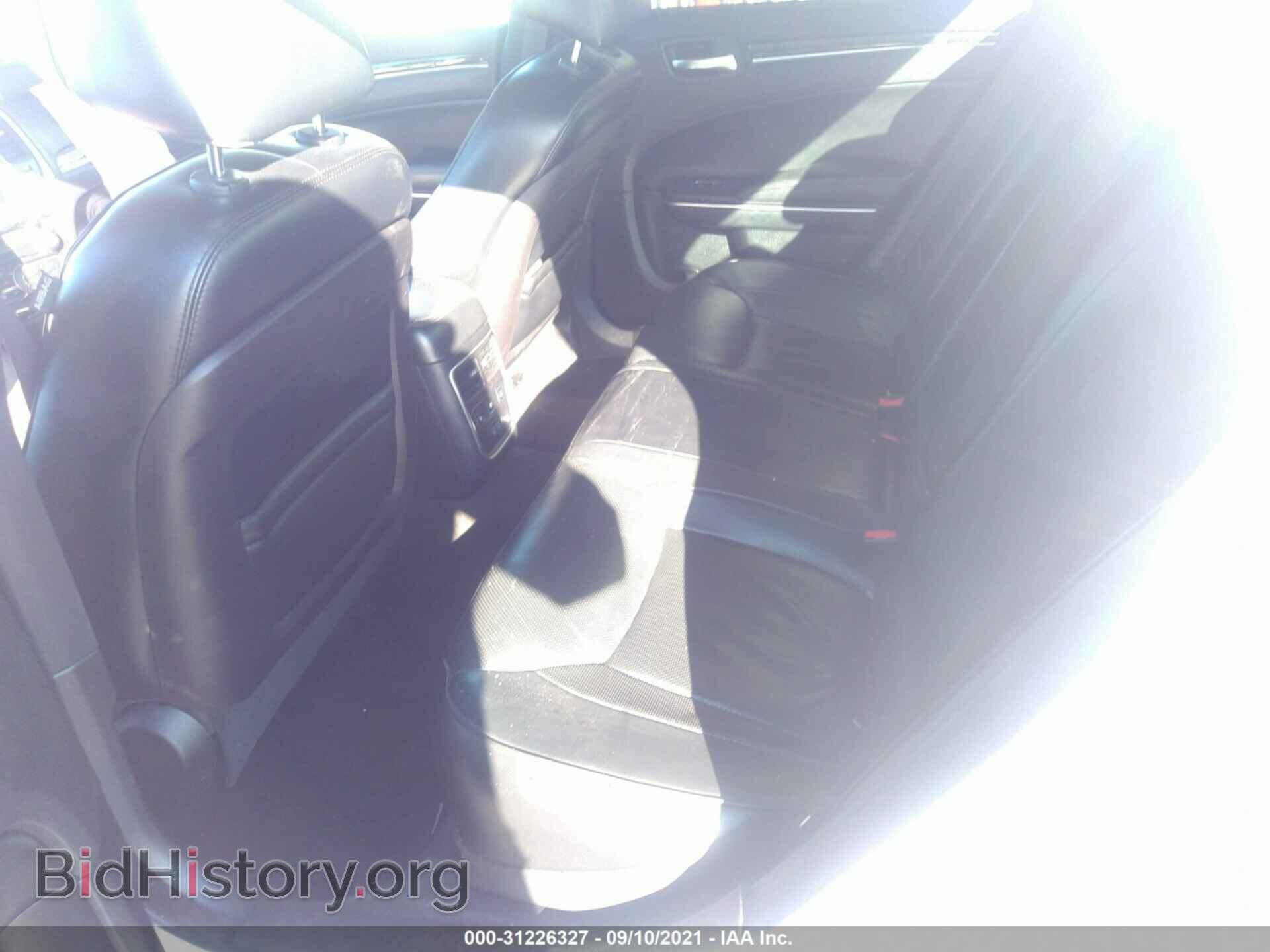 2016 CHRYSLER 300 - VIN: 2C3CCAEG5GH151765 - Фото 8