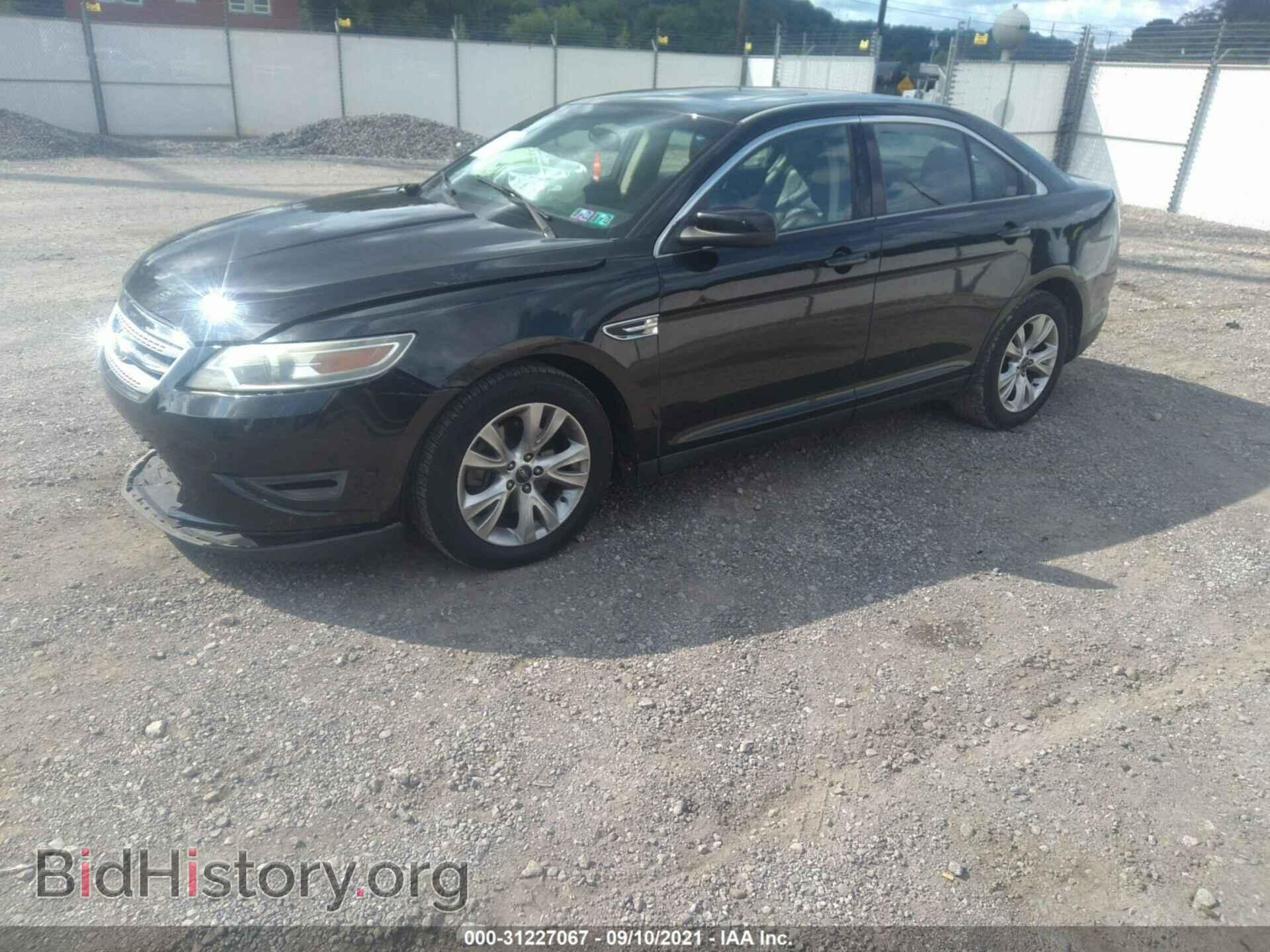 2011 FORD TAURUS - VIN: 1FAHP2EW4BG104059 - Фото 2