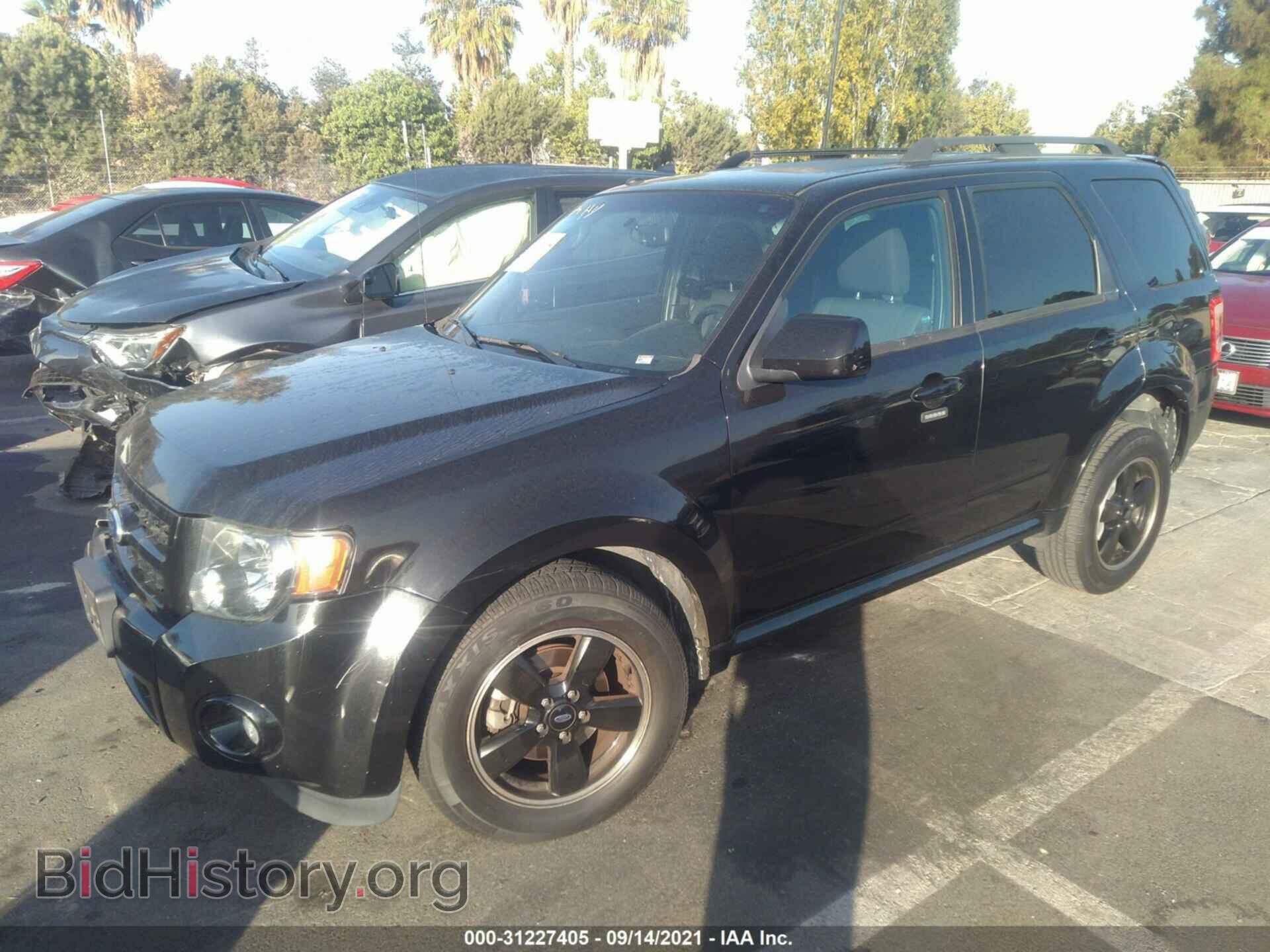 2011 FORD ESCAPE - VIN: 1FMCU9DG9BKB25742 - Фото 2