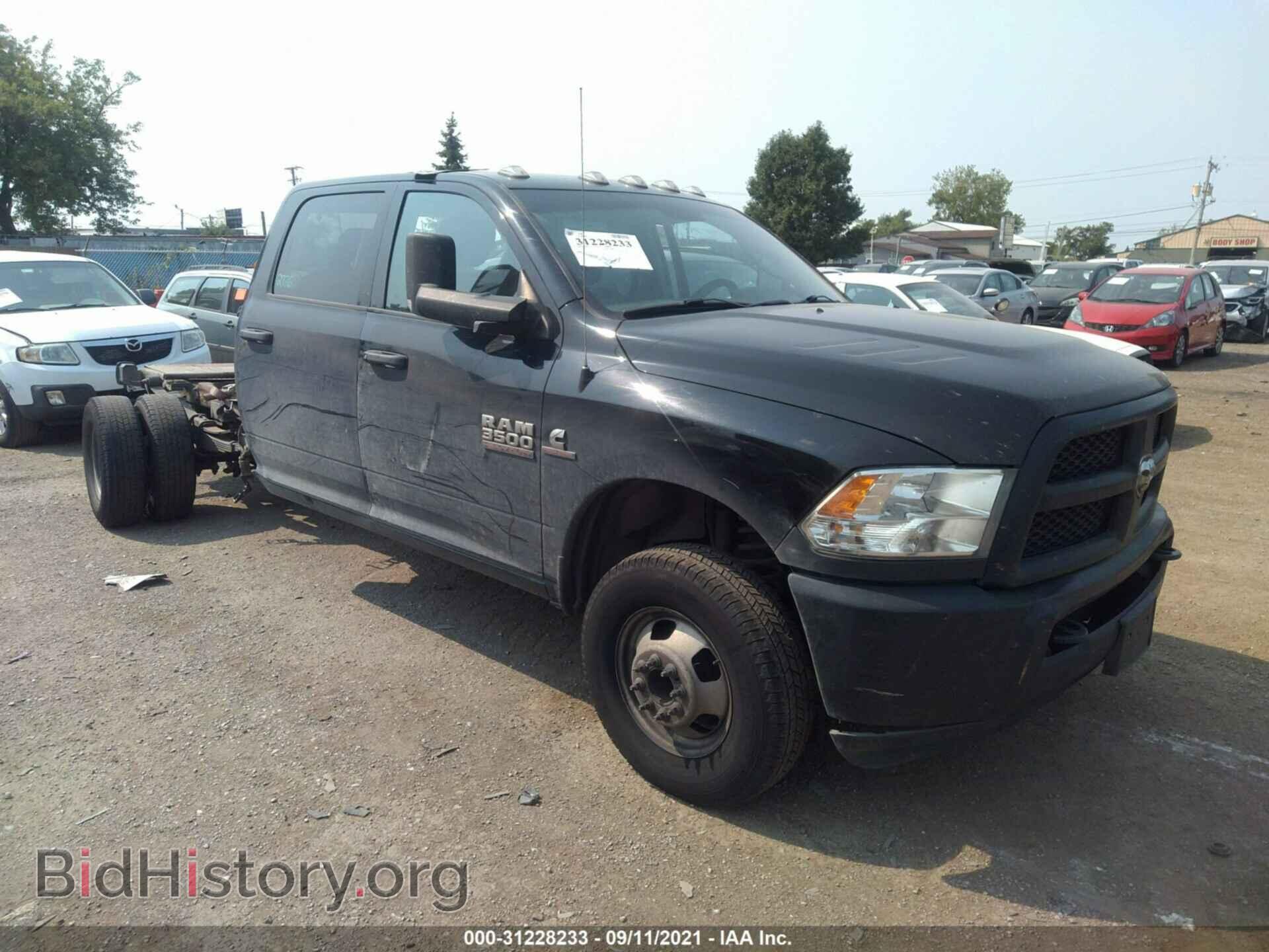 Photo 3C7WRTCLXJG376020 - RAM 3500 CHASSIS CAB 2018