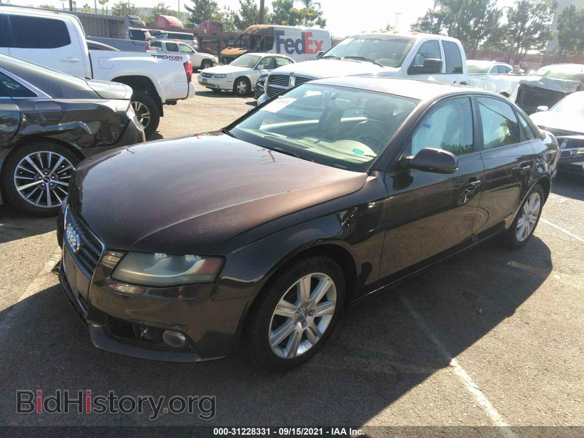 2011 AUDI A4 - VIN: WAUAFAFL9BN042227 - Фото 2