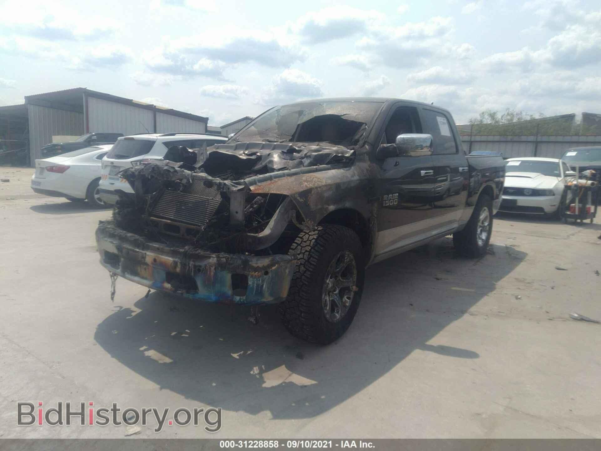 2015 RAM 1500 - VIN: 1C6RR7NM1FS747175 - Фото 2