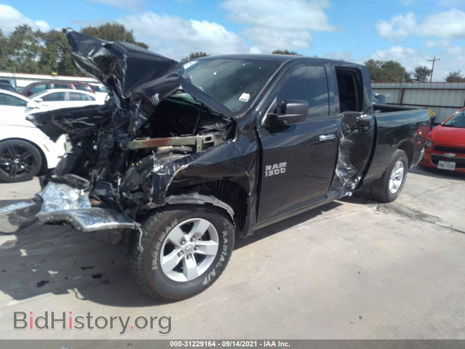 2017 RAM 1500 - VIN: 1C6RR6GG2HS775264 - Фото 2