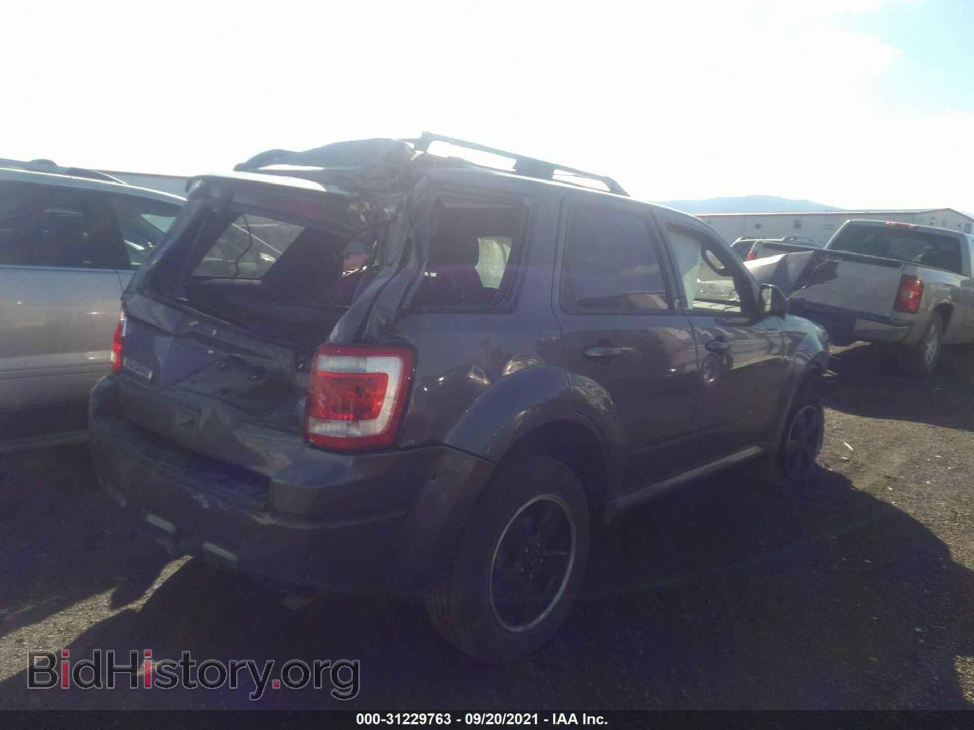 2011 FORD ESCAPE - VIN: 1FMCU0D7XBKB42867 - Фото 4