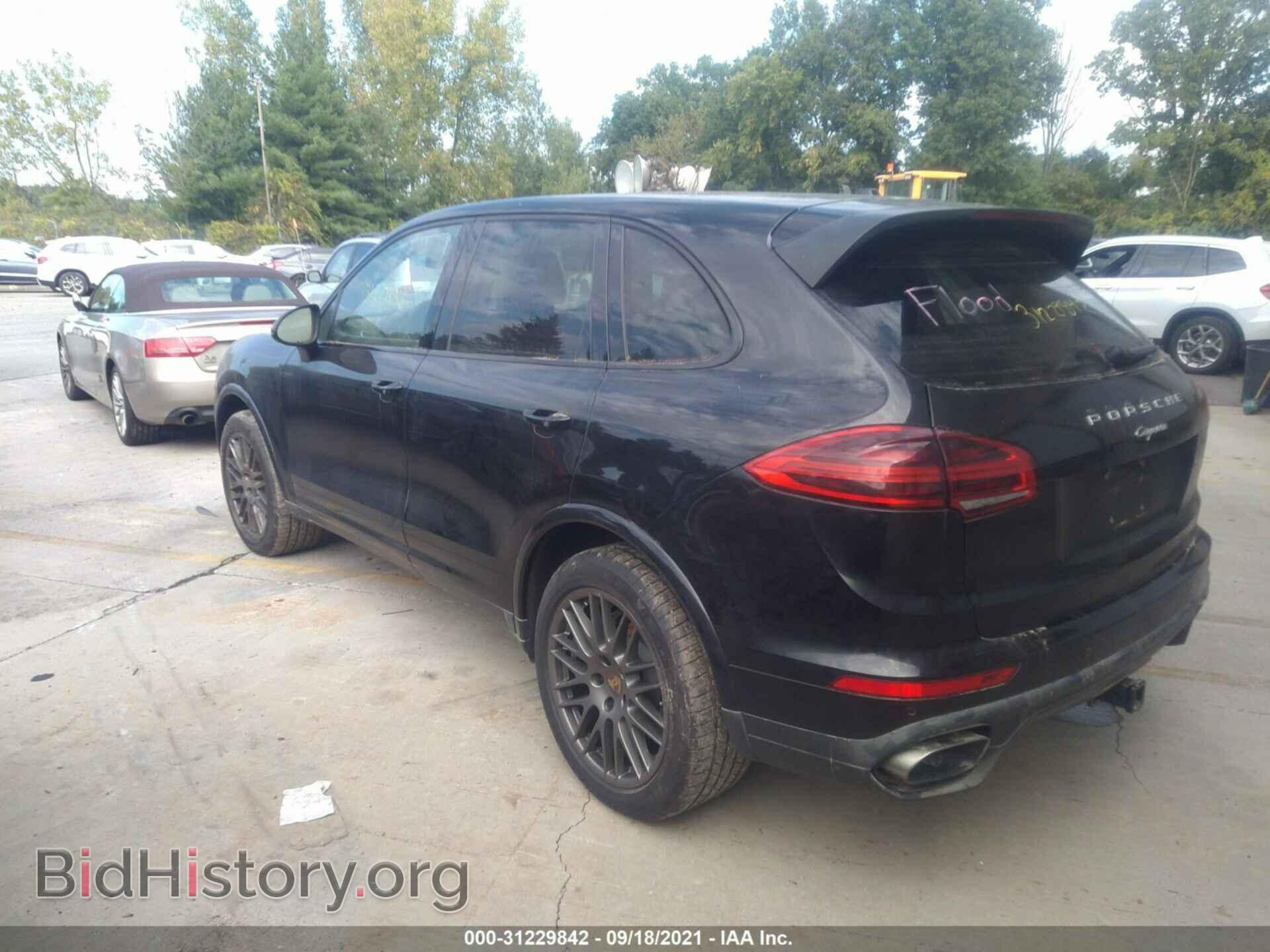 2017 PORSCHE CAYENNE - VIN: WP1AA2A29HKA84041 - Фото 3