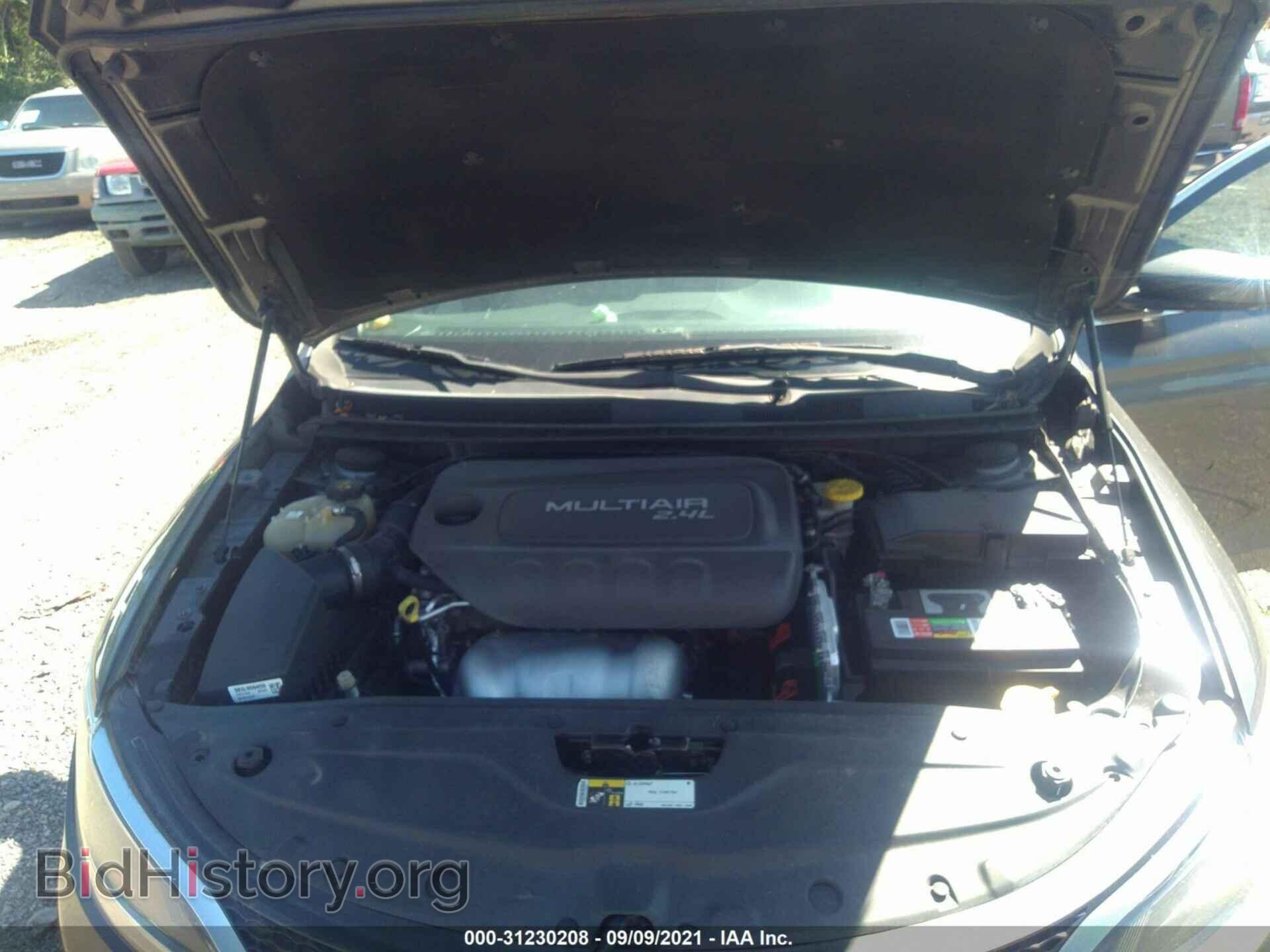 2015 CHRYSLER 200 - VIN: 1C3CCCAB9FN721259 - Фото 10