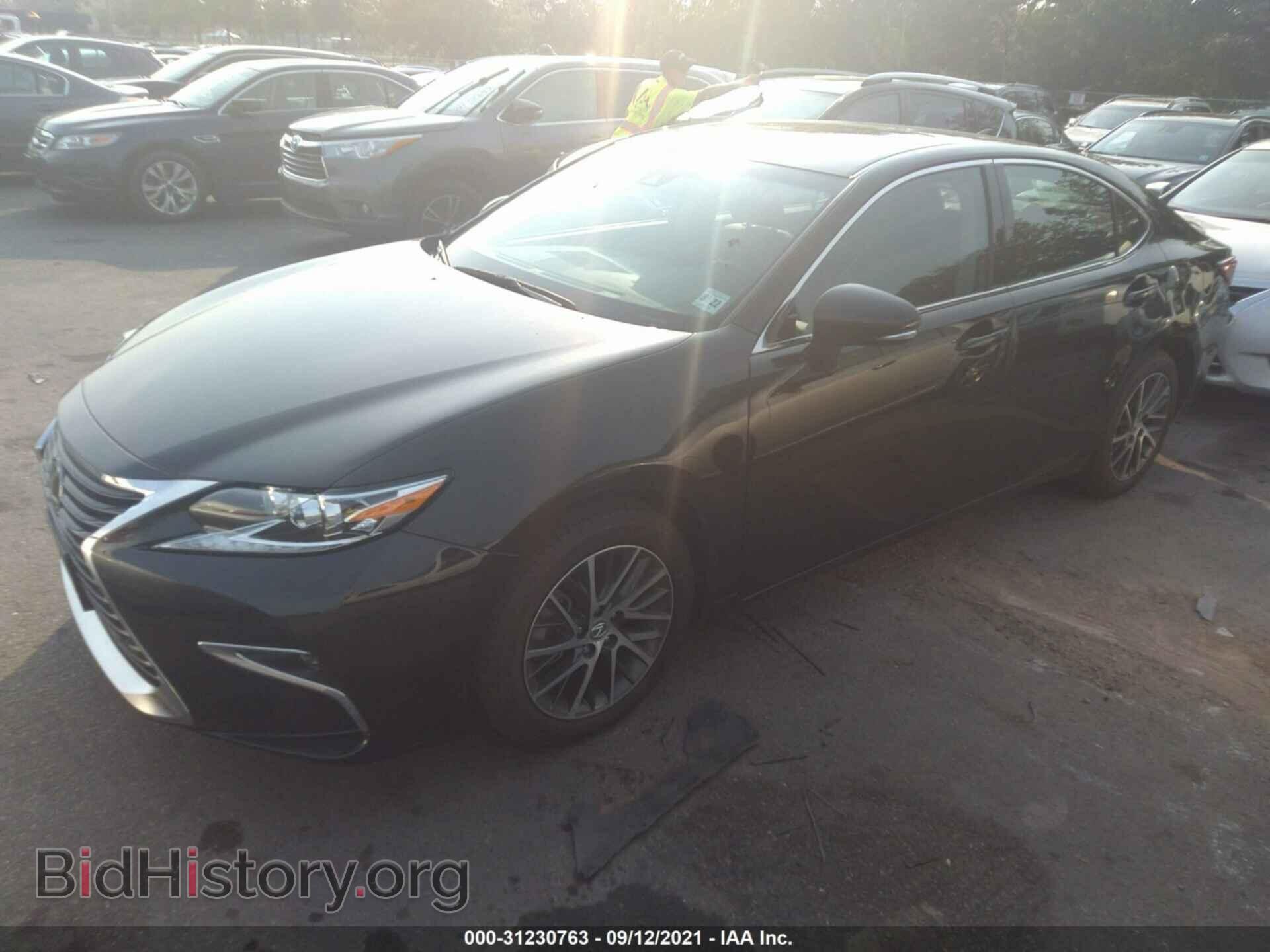 2017 LEXUS ES - VIN: 58ABK1GG8HU070656 - Фото 2