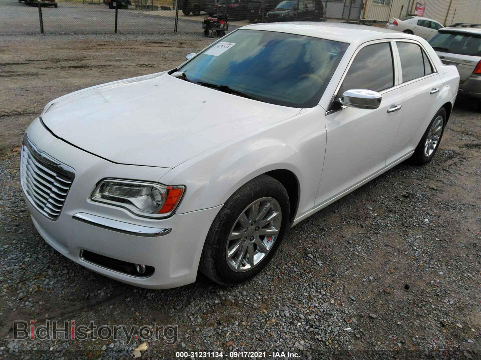 2012 CHRYSLER 300 - VIN: 2C3CCACG2CH143927 - Photo 2