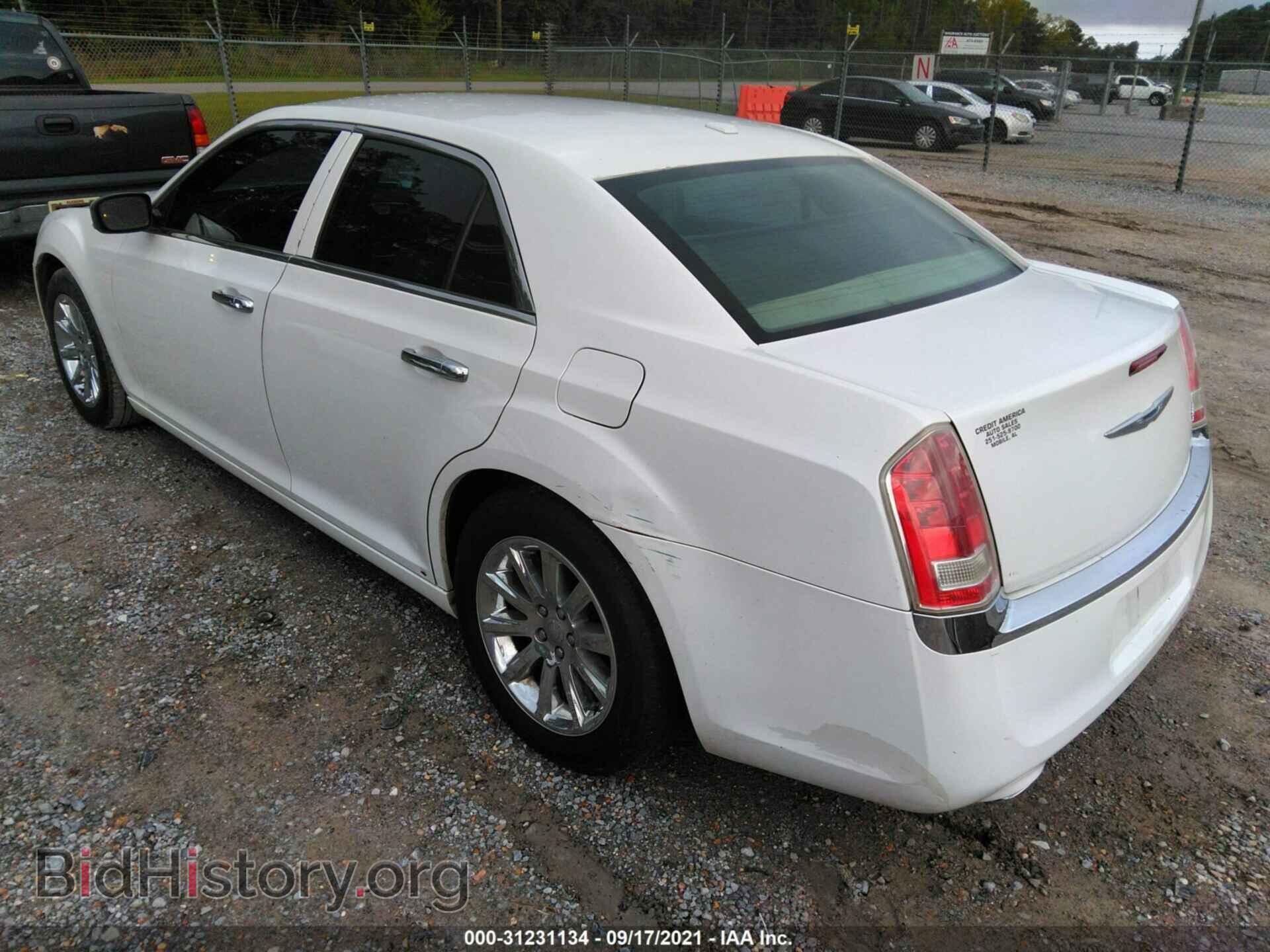 2012 CHRYSLER 300 - VIN: 2C3CCACG2CH143927 - Photo 3