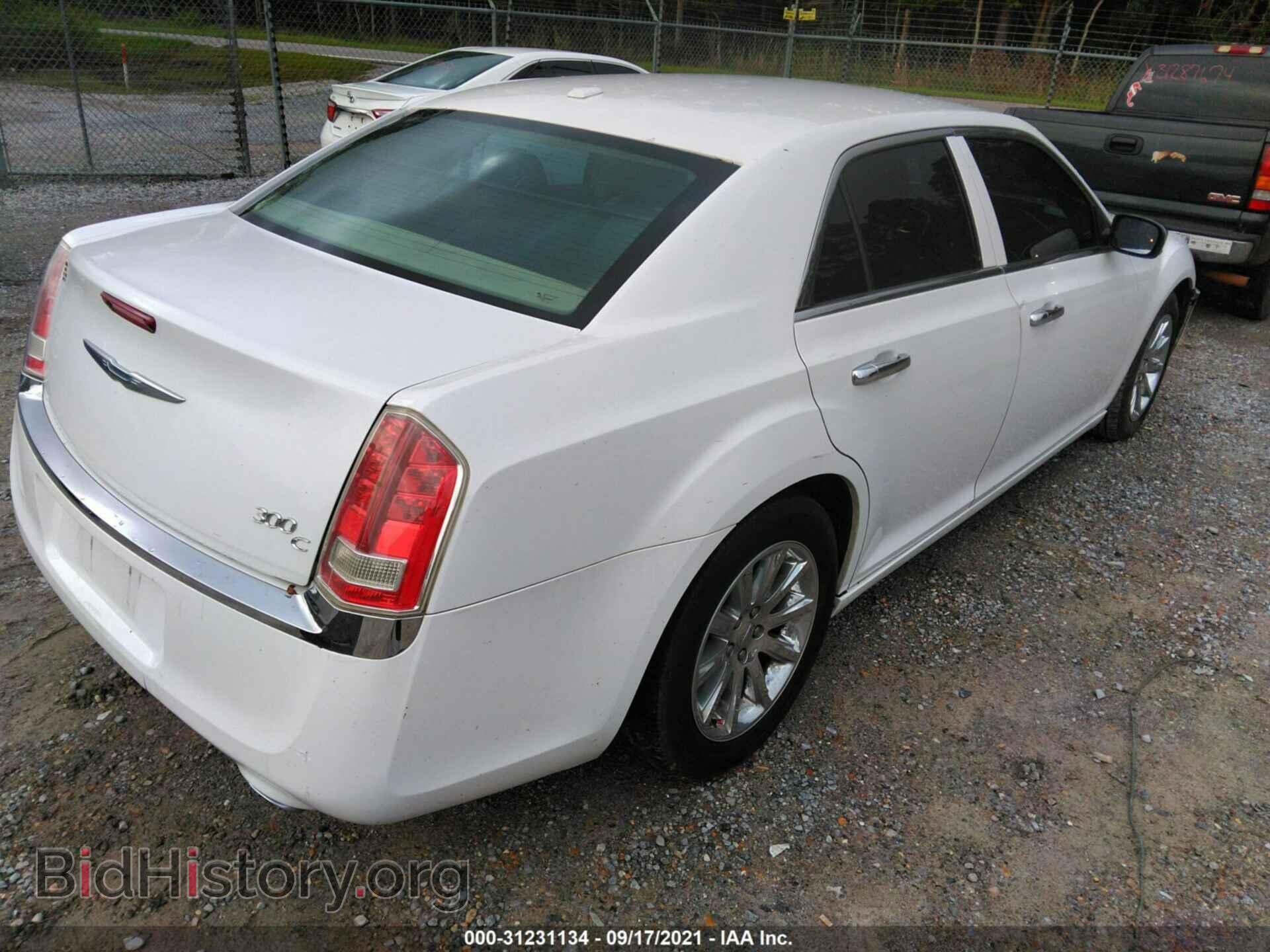 2012 CHRYSLER 300 - VIN: 2C3CCACG2CH143927 - Photo 4