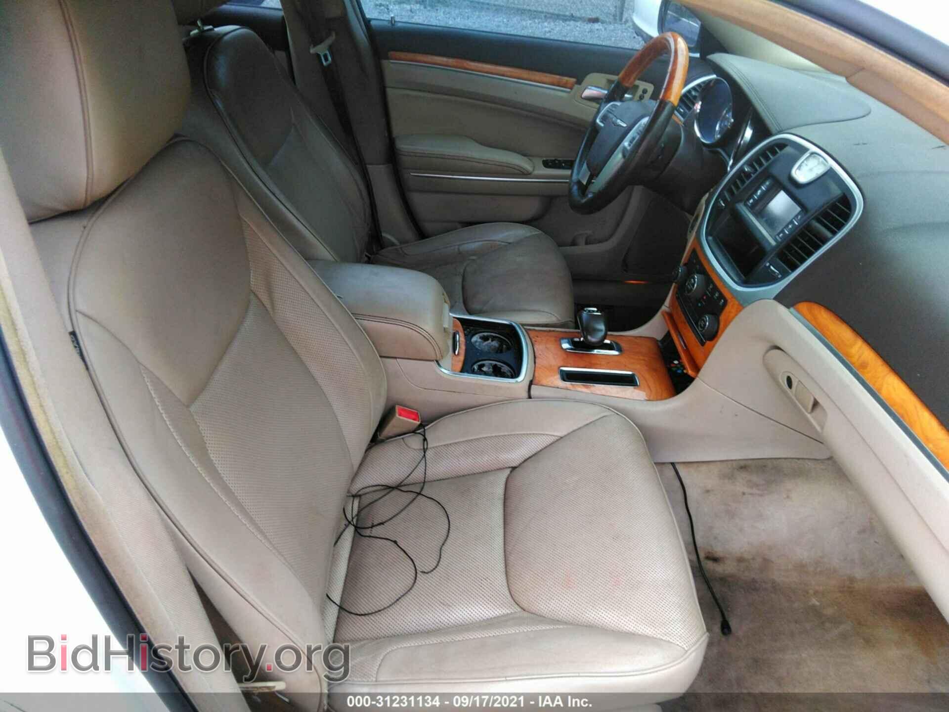 2012 CHRYSLER 300 - VIN: 2C3CCACG2CH143927 - Photo 5