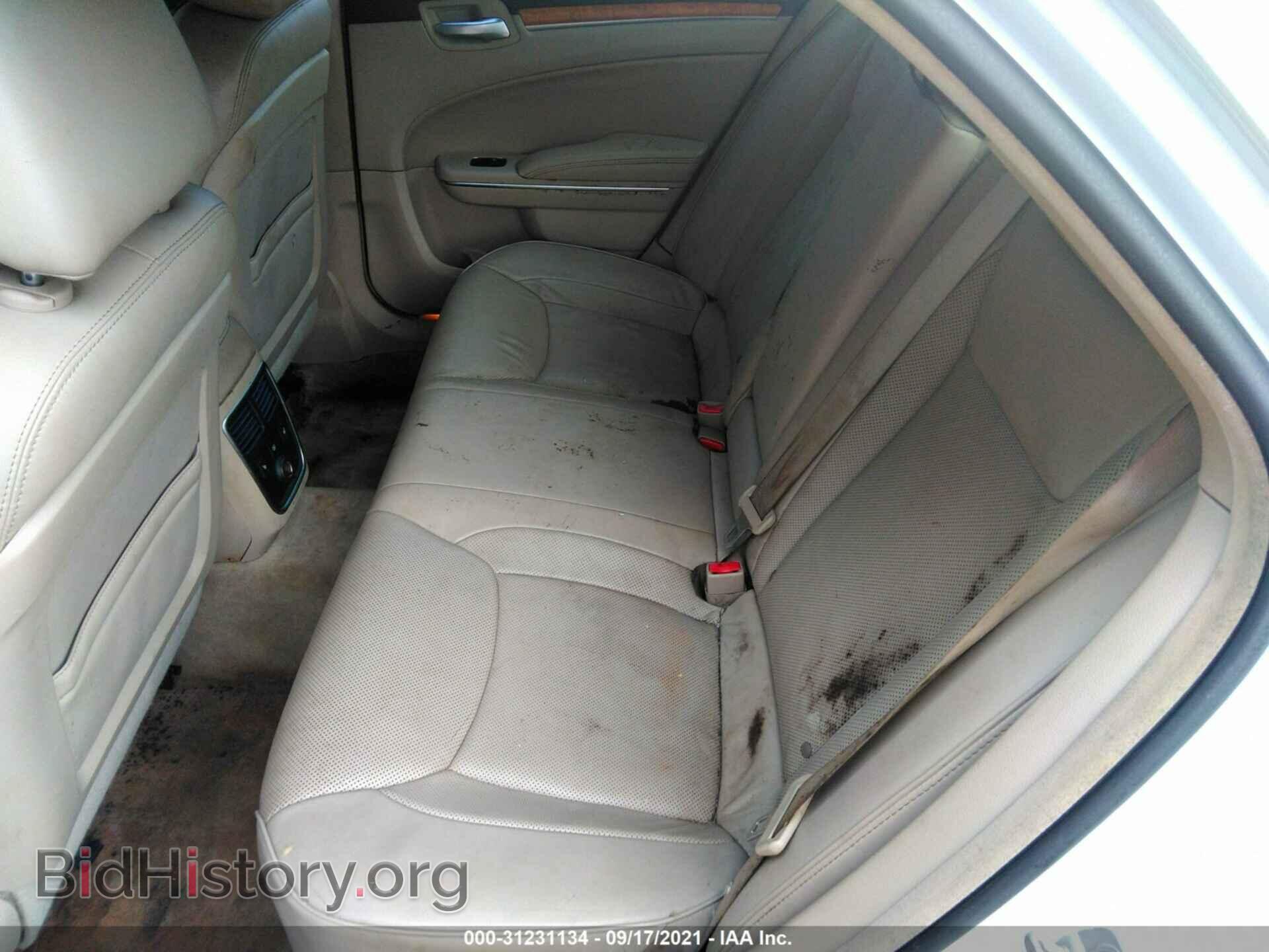 2012 CHRYSLER 300 - VIN: 2C3CCACG2CH143927 - Photo 8