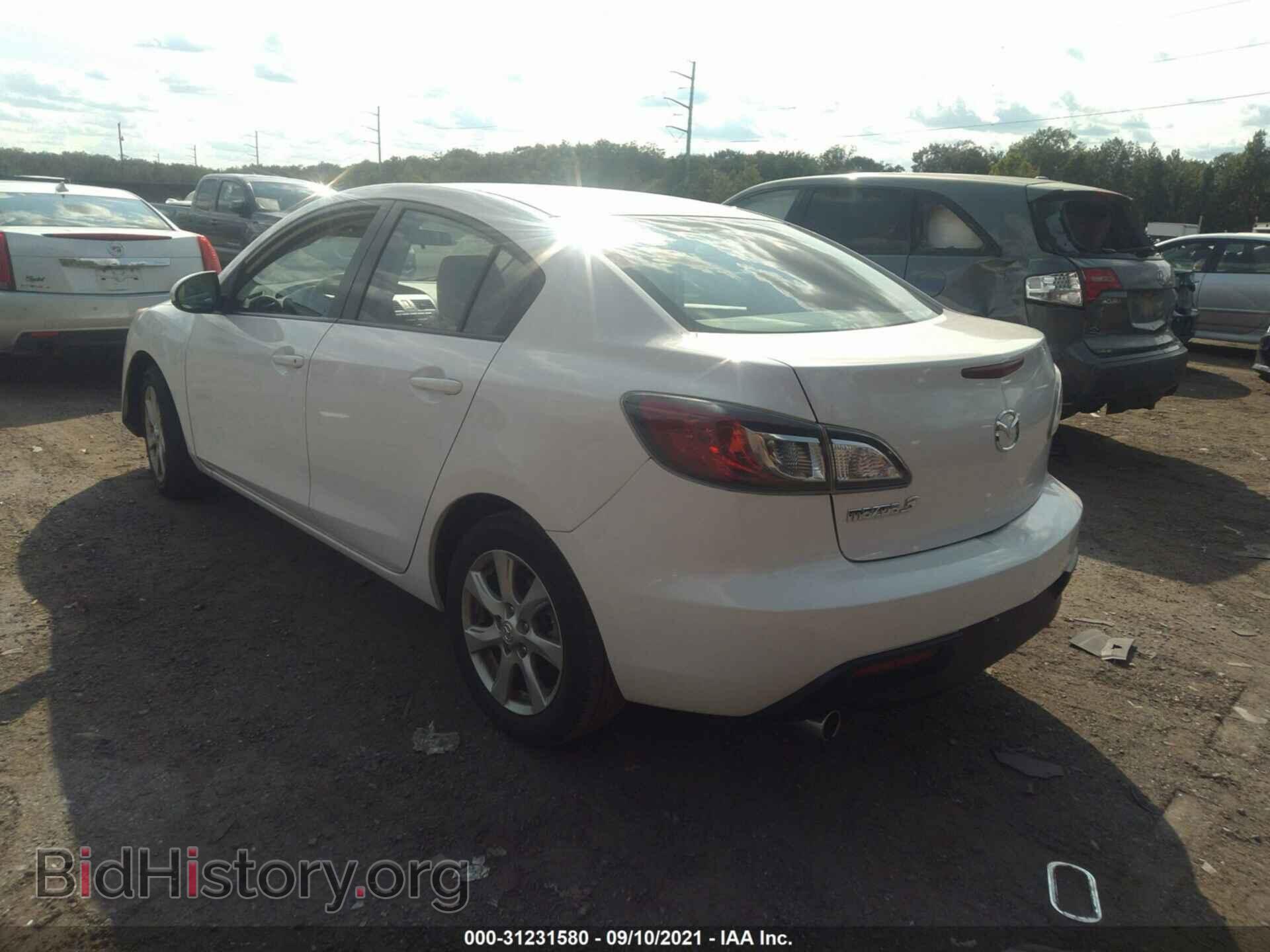 2011 MAZDA MAZDA3 - VIN: JM1BL1VG4B1407442 - Фото 3