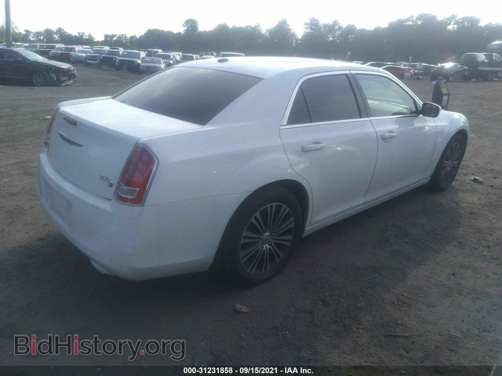 2014 CHRYSLER 300 - VIN: 2C3CCAGG0EH144541 - Photo 4