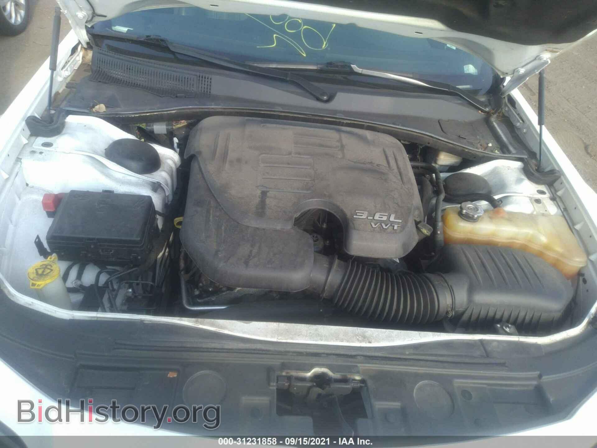 2014 CHRYSLER 300 - VIN: 2C3CCAGG0EH144541 - Photo 10