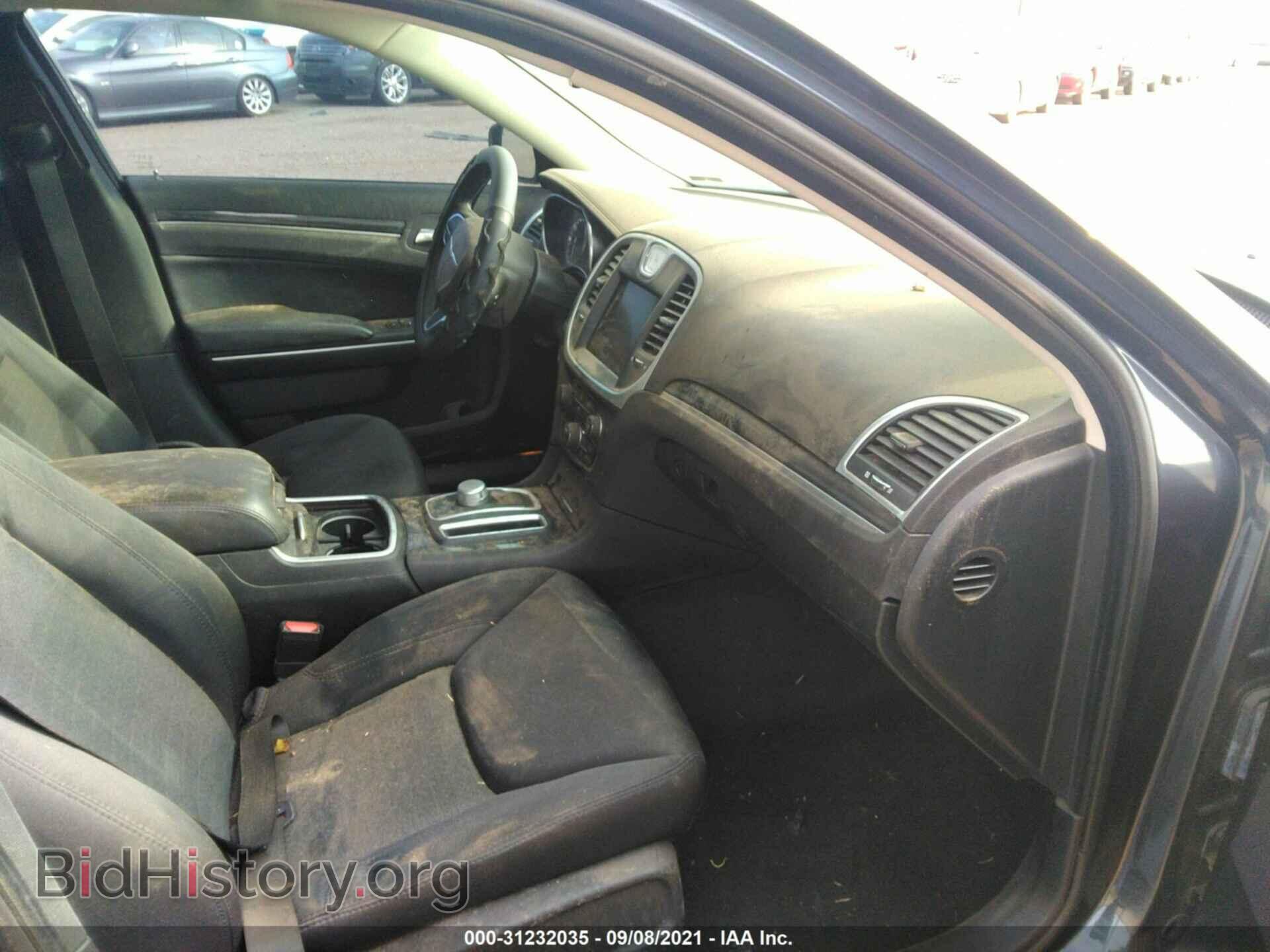 2018 CHRYSLER 300 - VIN: 2C3CCAAG4JH308201 - Фото 5