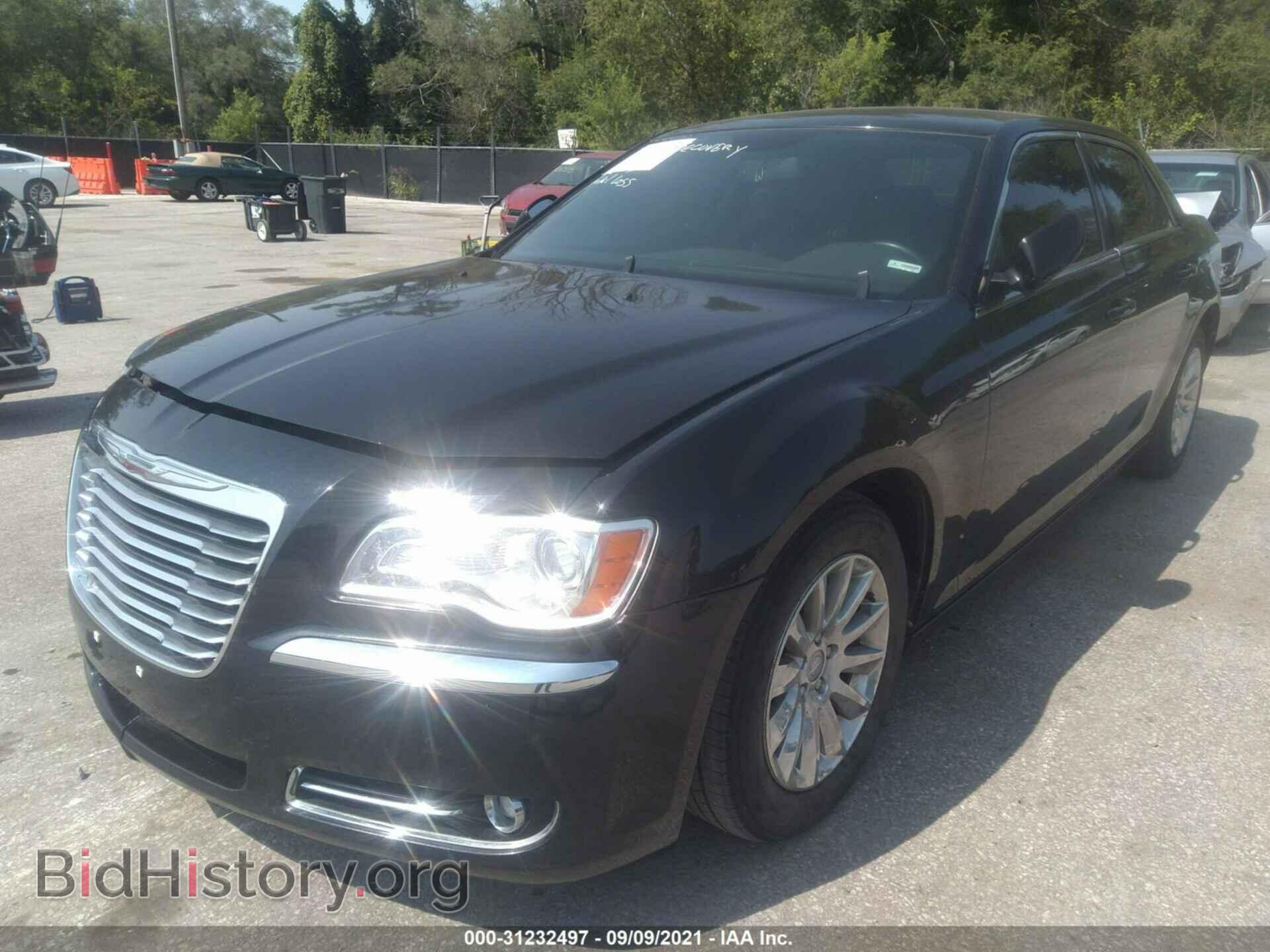2014 CHRYSLER 300 - VIN: 2C3CCAAG7EH204971 - Фото 2