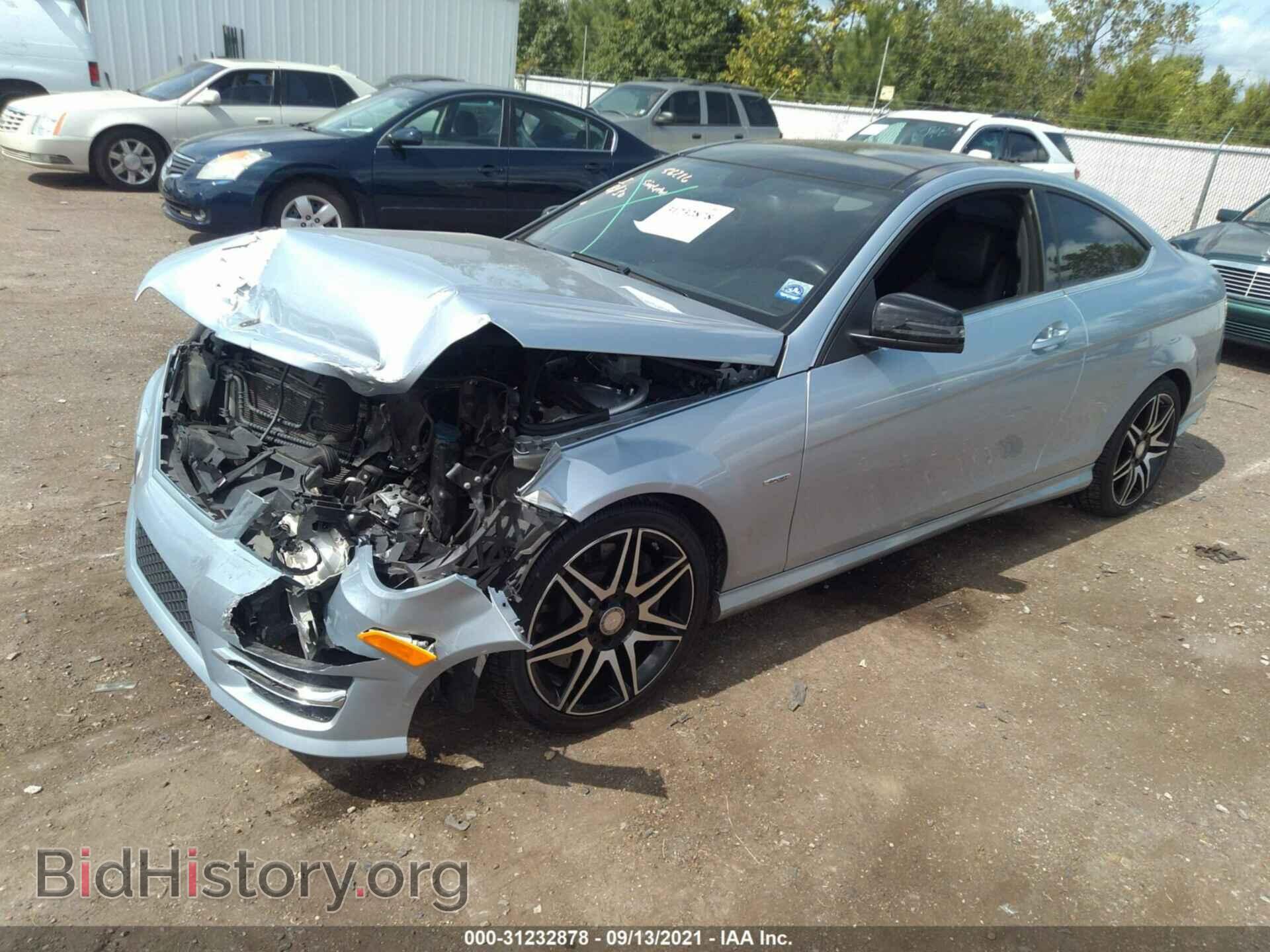 2013 MERCEDES-BENZ C-CLASS - VIN: WDDGJ4HB3DG048331 - Фото 2