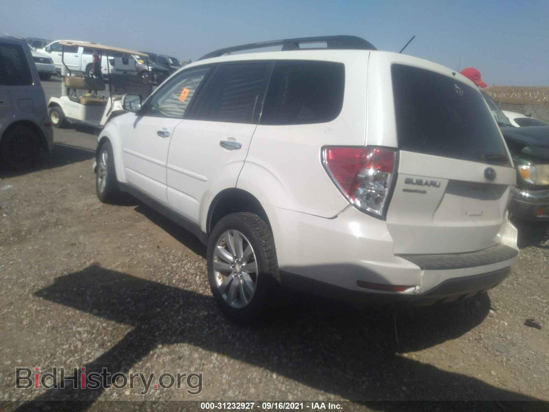 2011 SUBARU FORESTER - VIN: JF2SHADC1BH734194 - Фото 3