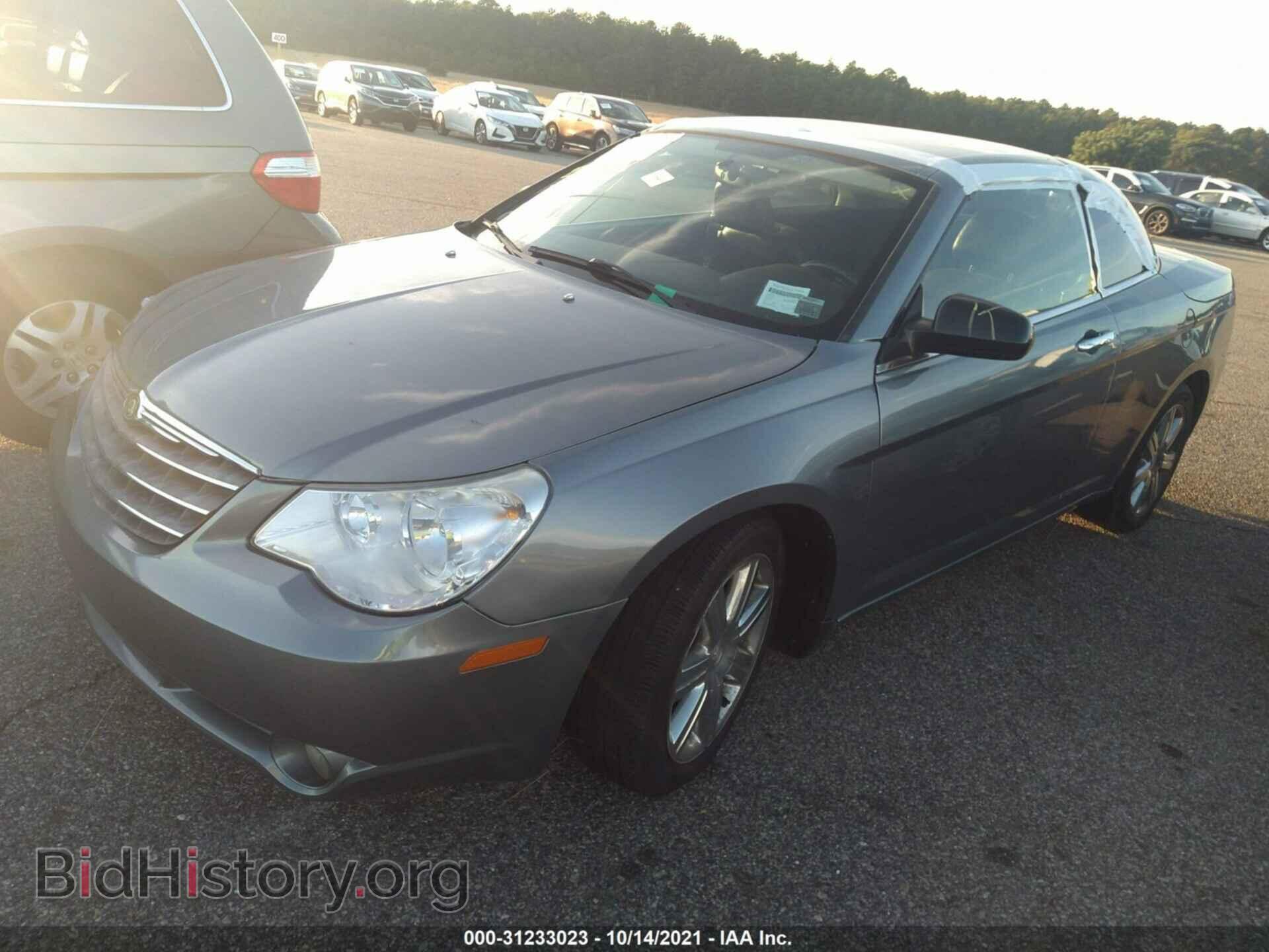 2010 CHRYSLER SEBRING - VIN: 1C3BC6EV5AN122675 - Фото 2