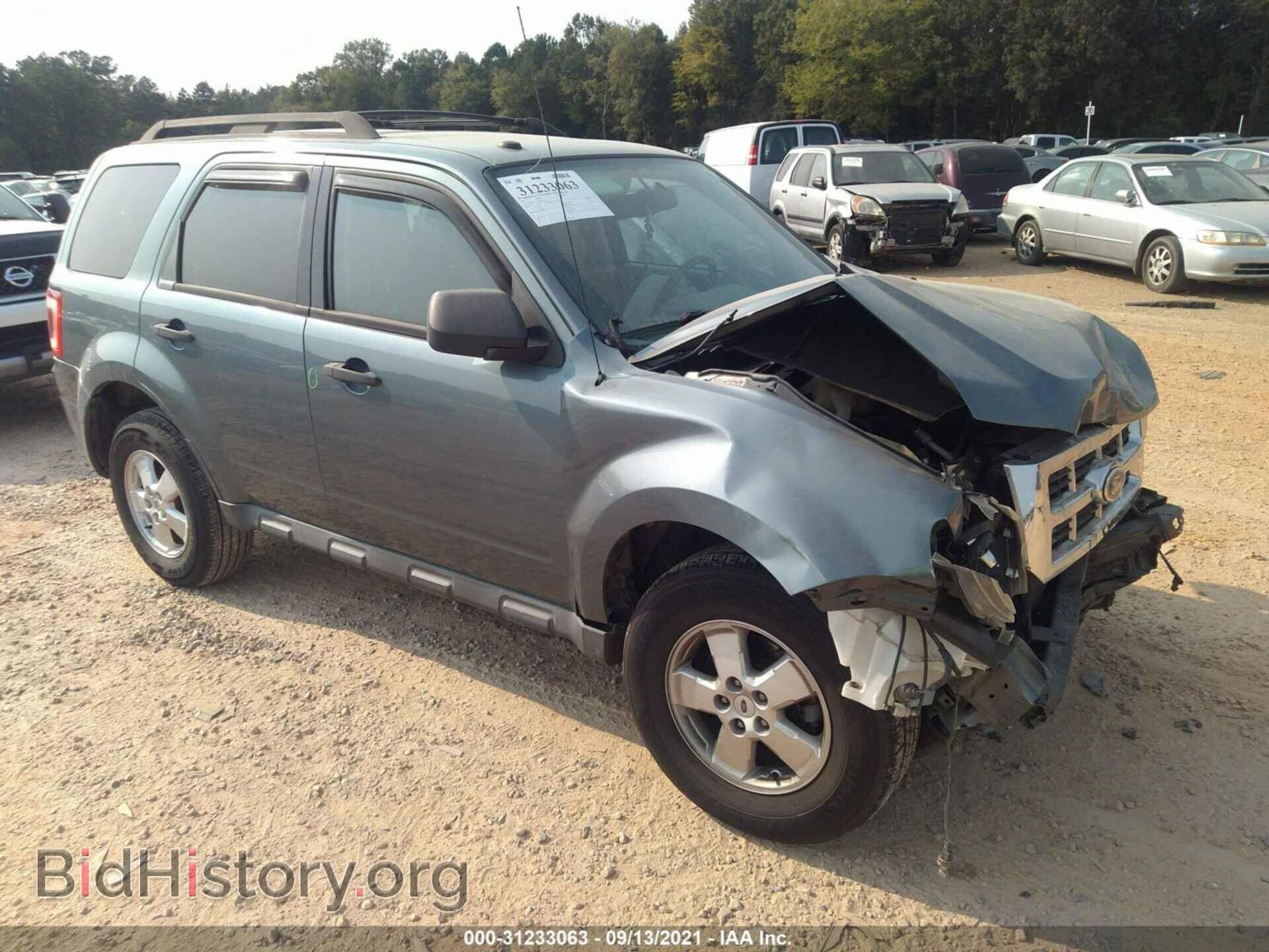 Фотография 1FMCU0DG7BKC28458 - FORD ESCAPE 2011