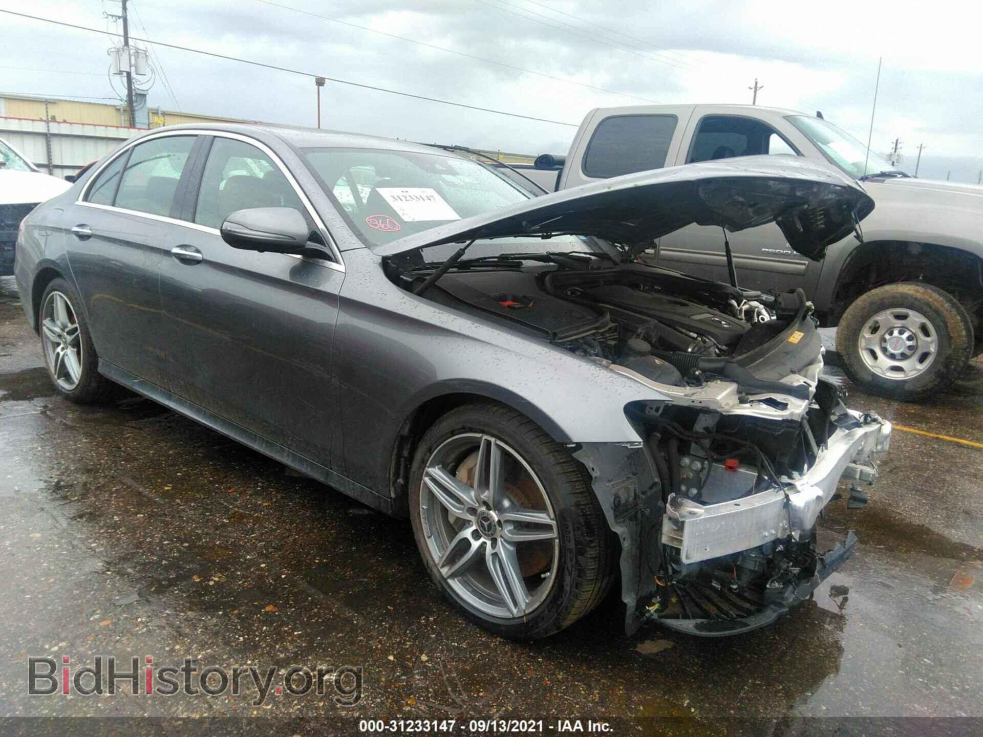 Photo WDDZF4JB6KA664416 - MERCEDES-BENZ E-CLASS 2019