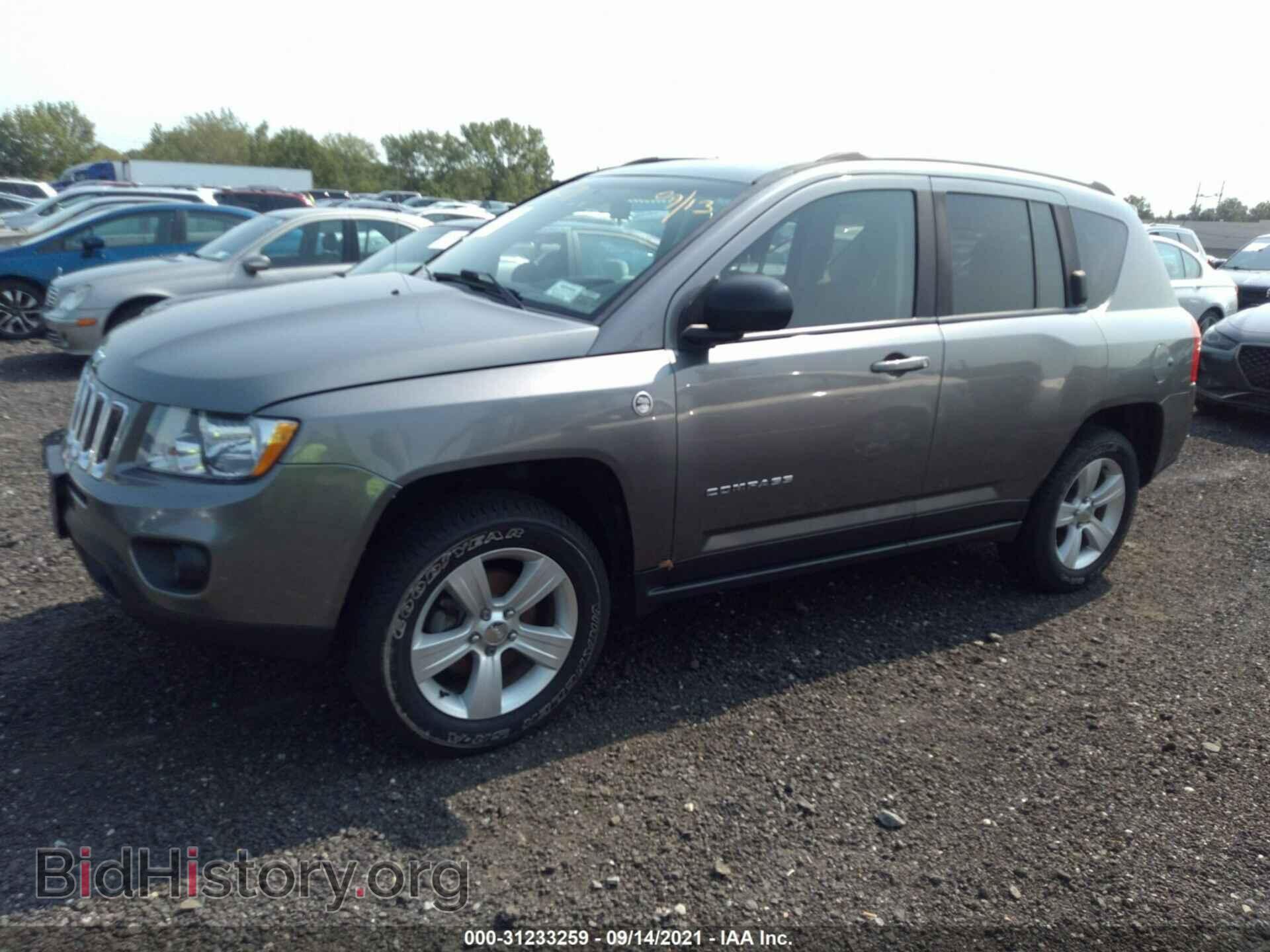 2013 JEEP COMPASS - VIN: 1C4NJDEB9DD236990 - Photo 2