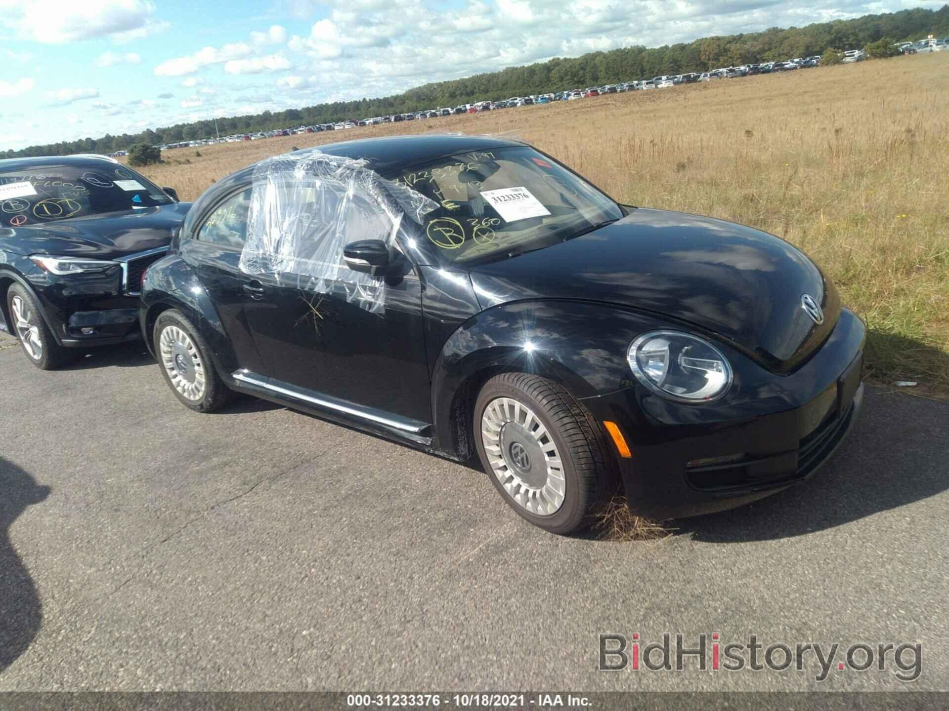 Photo 3VWJ17AT2GM637124 - VOLKSWAGEN BEETLE COUPE 2016