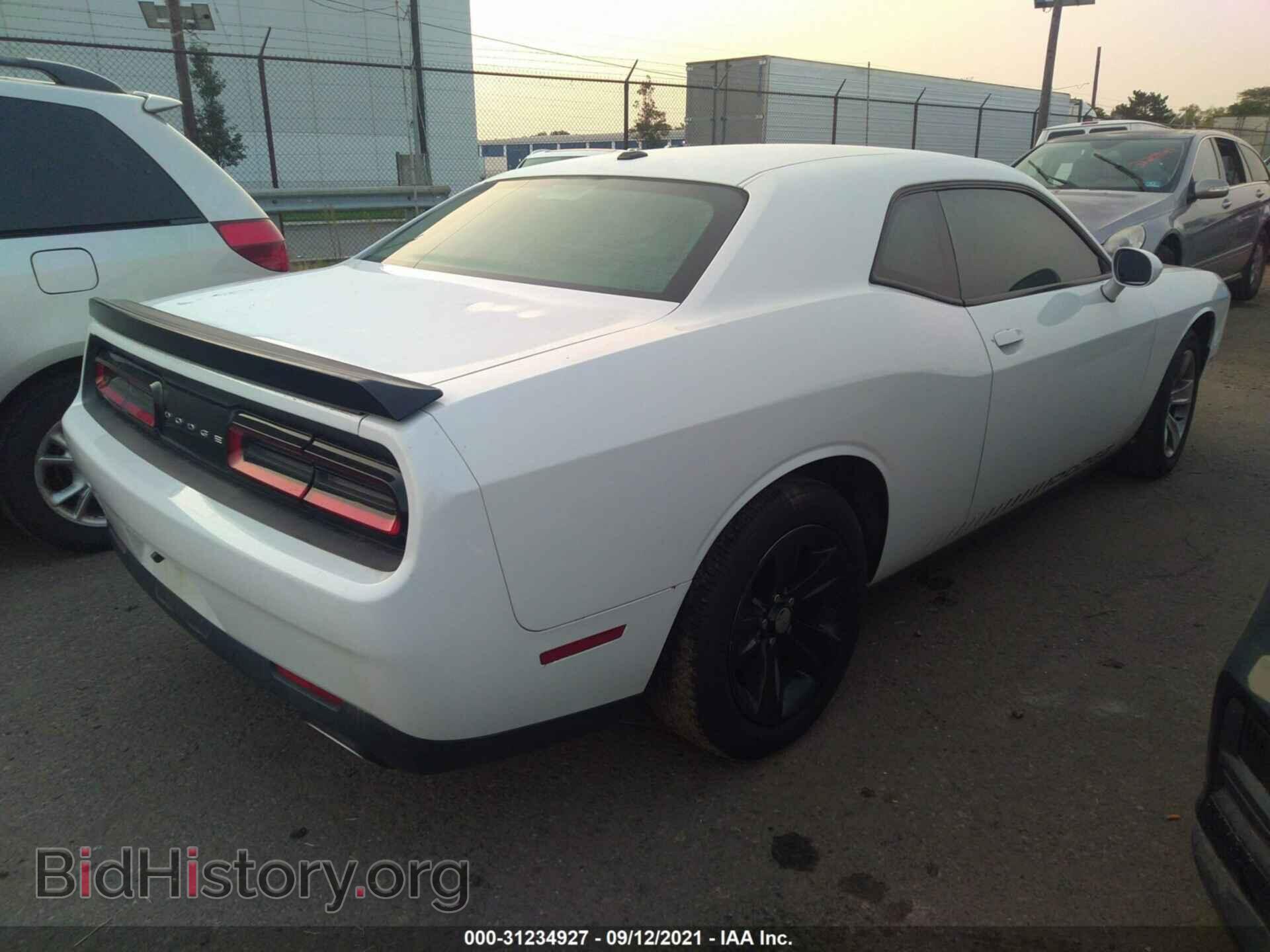 2016 DODGE CHALLENGER - VIN: 2C3CDZAG4GH351943 - Фото 4