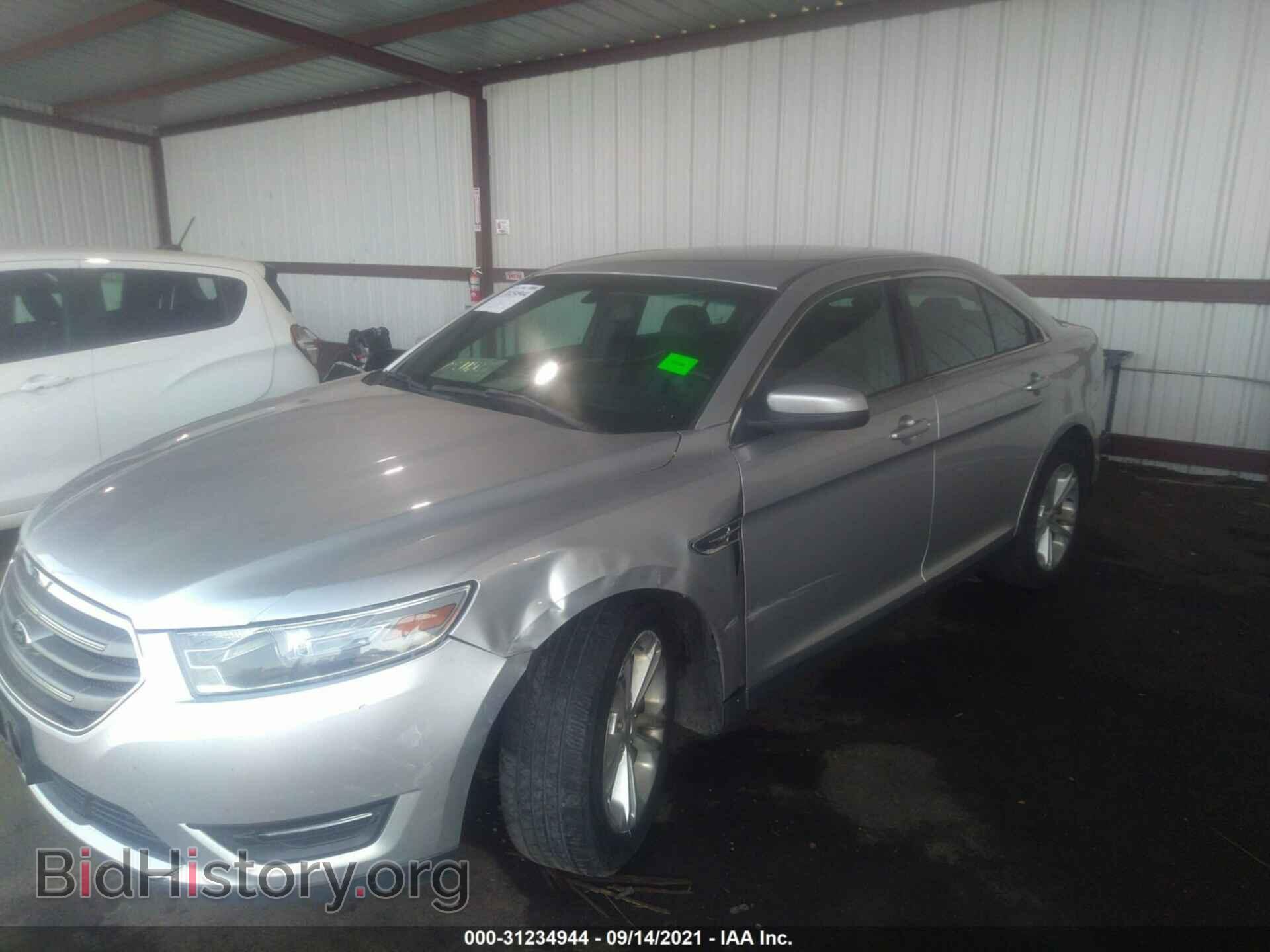2013 FORD TAURUS - VIN: 1FAHP2E86DG207813 - Фото 2
