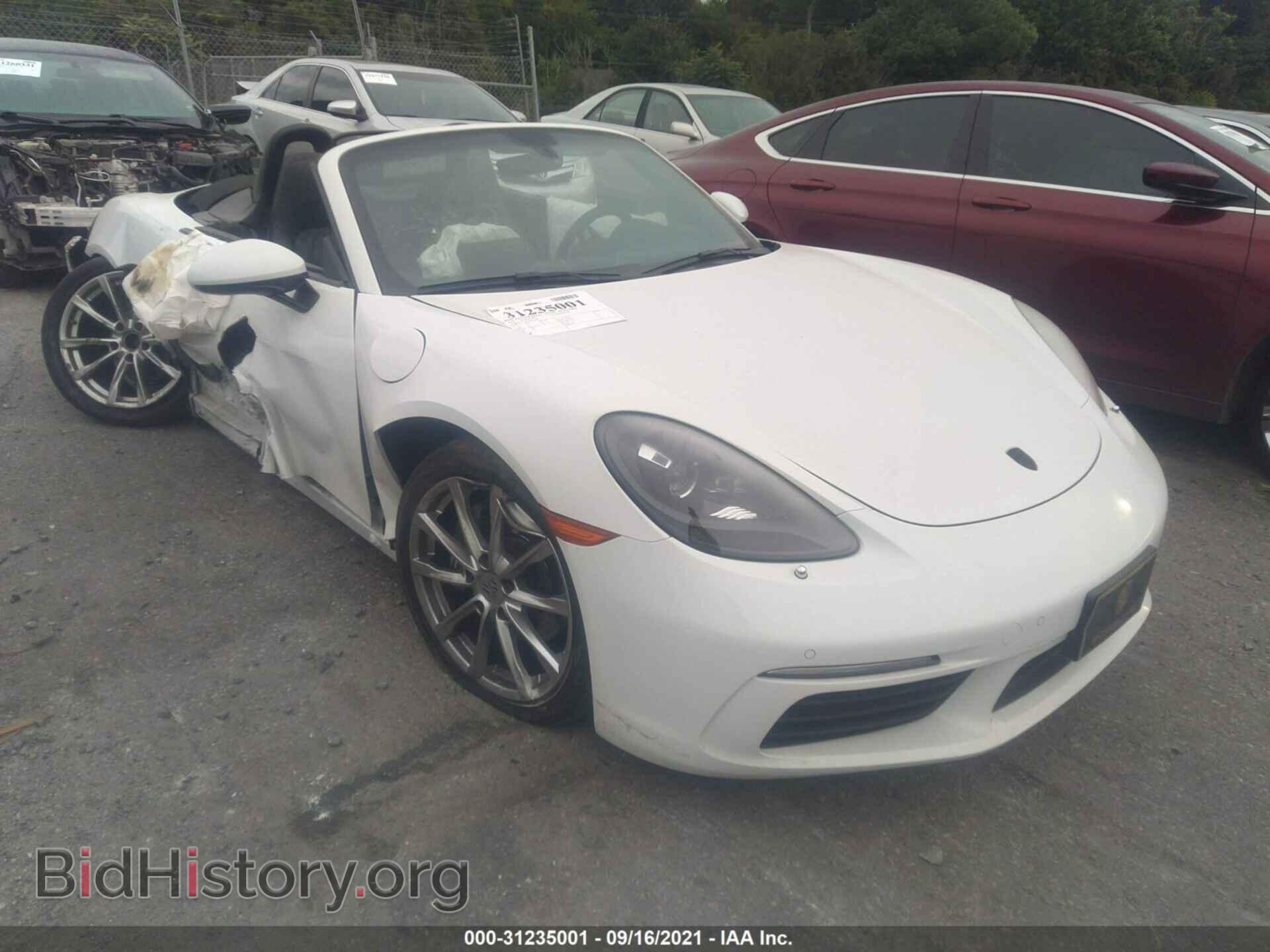 Photo WP0CA2A80HS220250 - PORSCHE 718 BOXSTER 2017