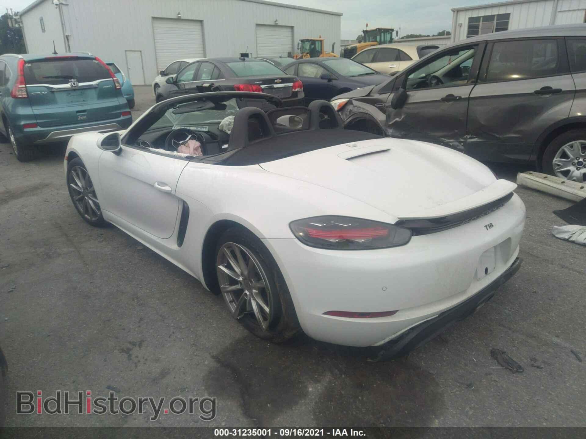 2017 PORSCHE 718 BOXSTER - VIN: WP0CA2A80HS220250 - Фото 3